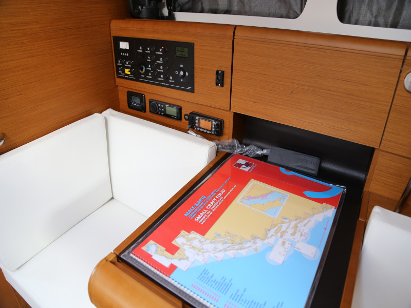 Sun Odyssey 419 — photo 21