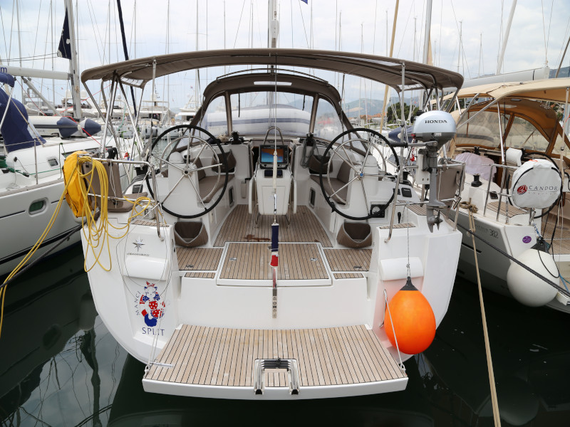 Sun Odyssey 479 — photo 1