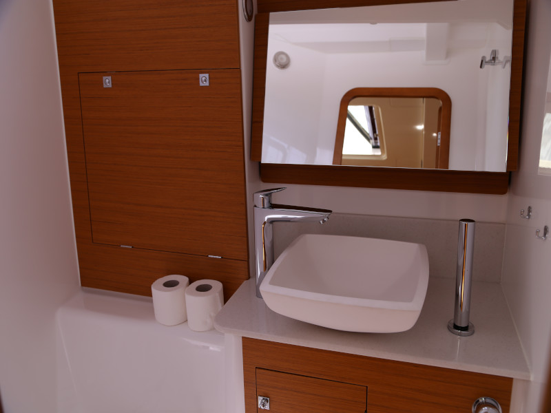 Dufour 460 Grand Large 4 cabin — photo 29
