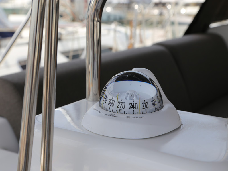 Dufour 460 Grand Large 4 cabin — photo 20
