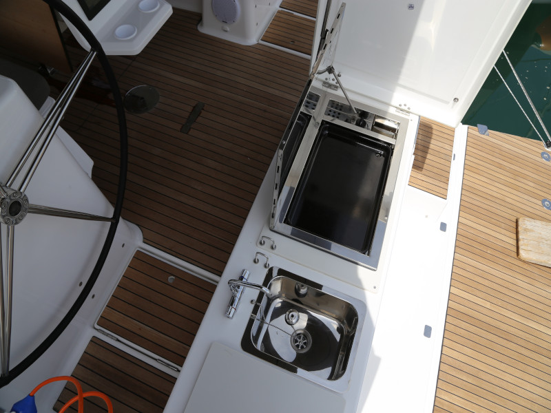 Dufour 460 Grand Large 4 cabin — photo 37