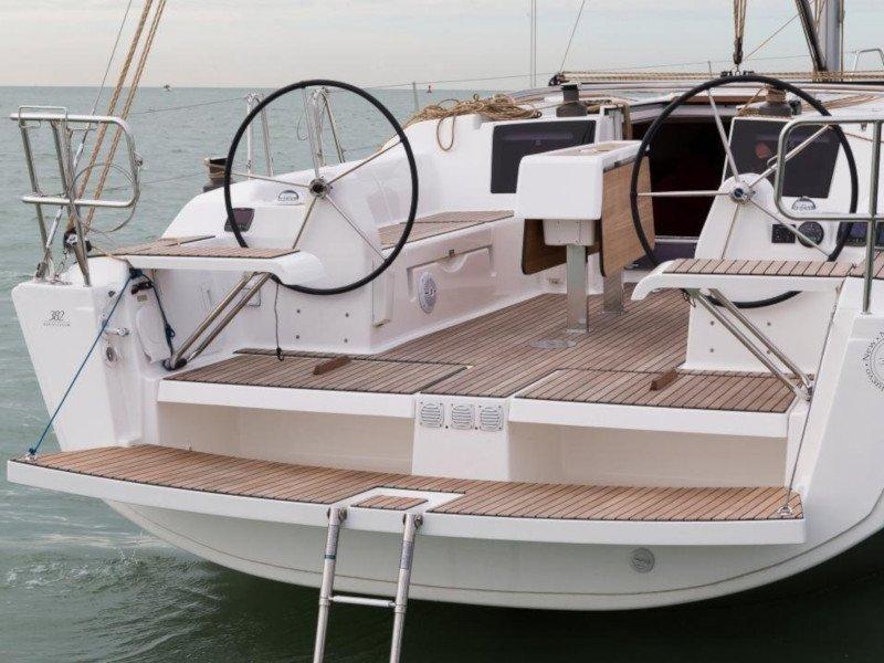 Dufour 382 Grand Large — photo 7