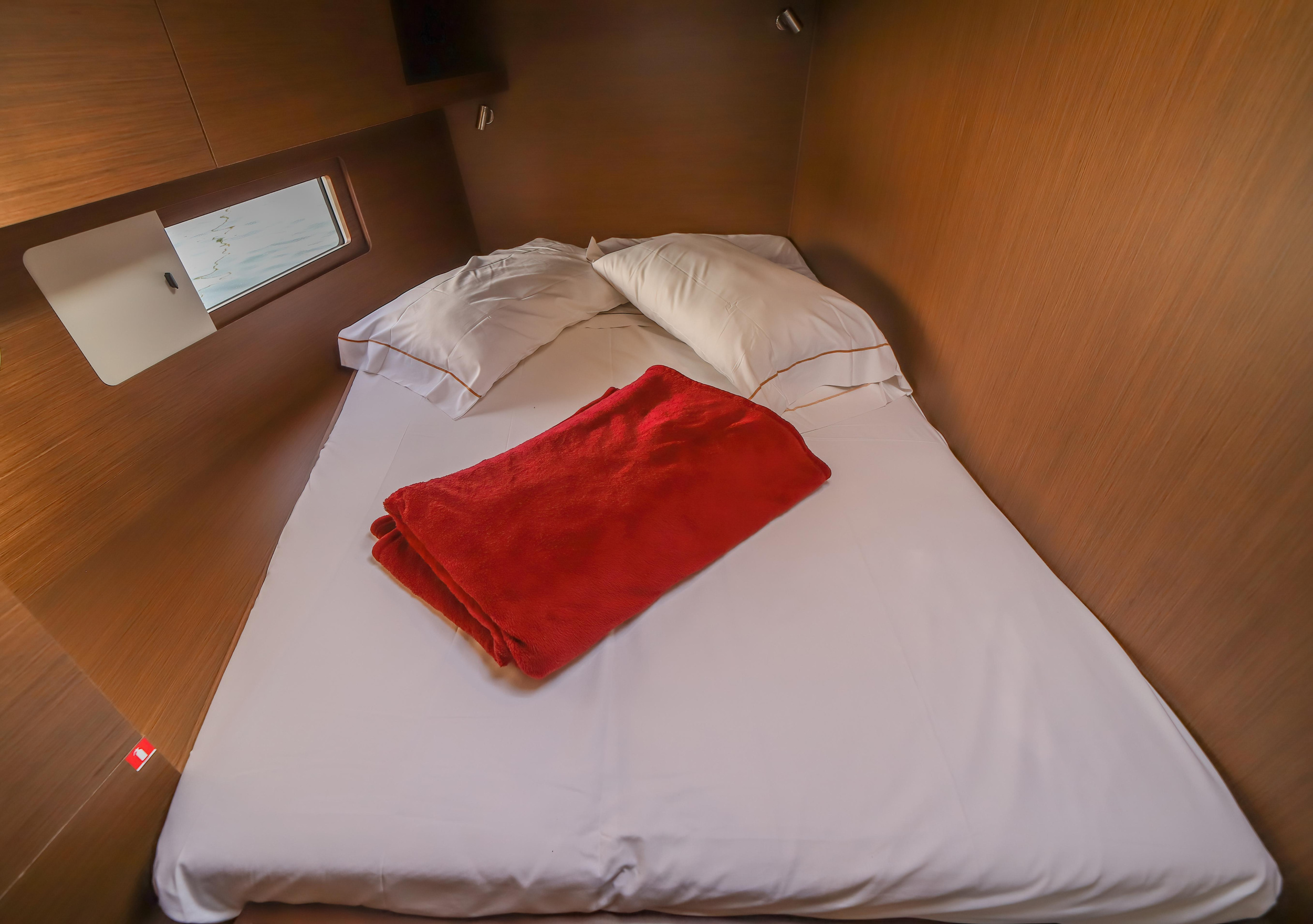 Oceanis 51.1 — photo 17