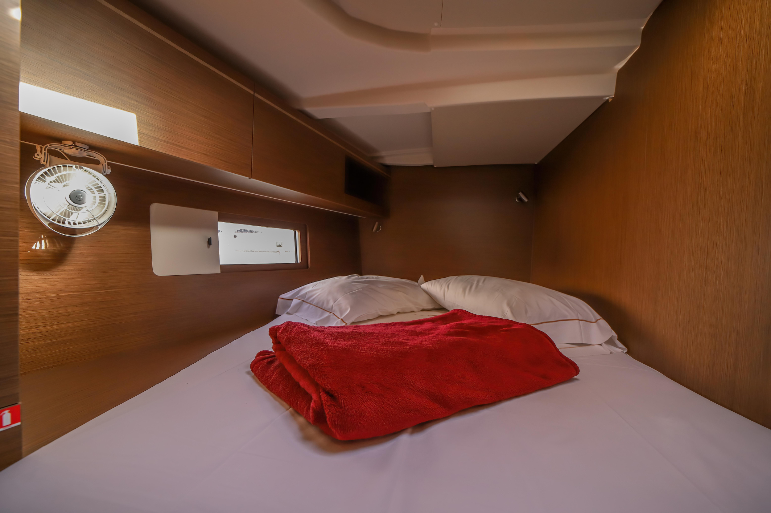 Oceanis 51.1 — photo 10