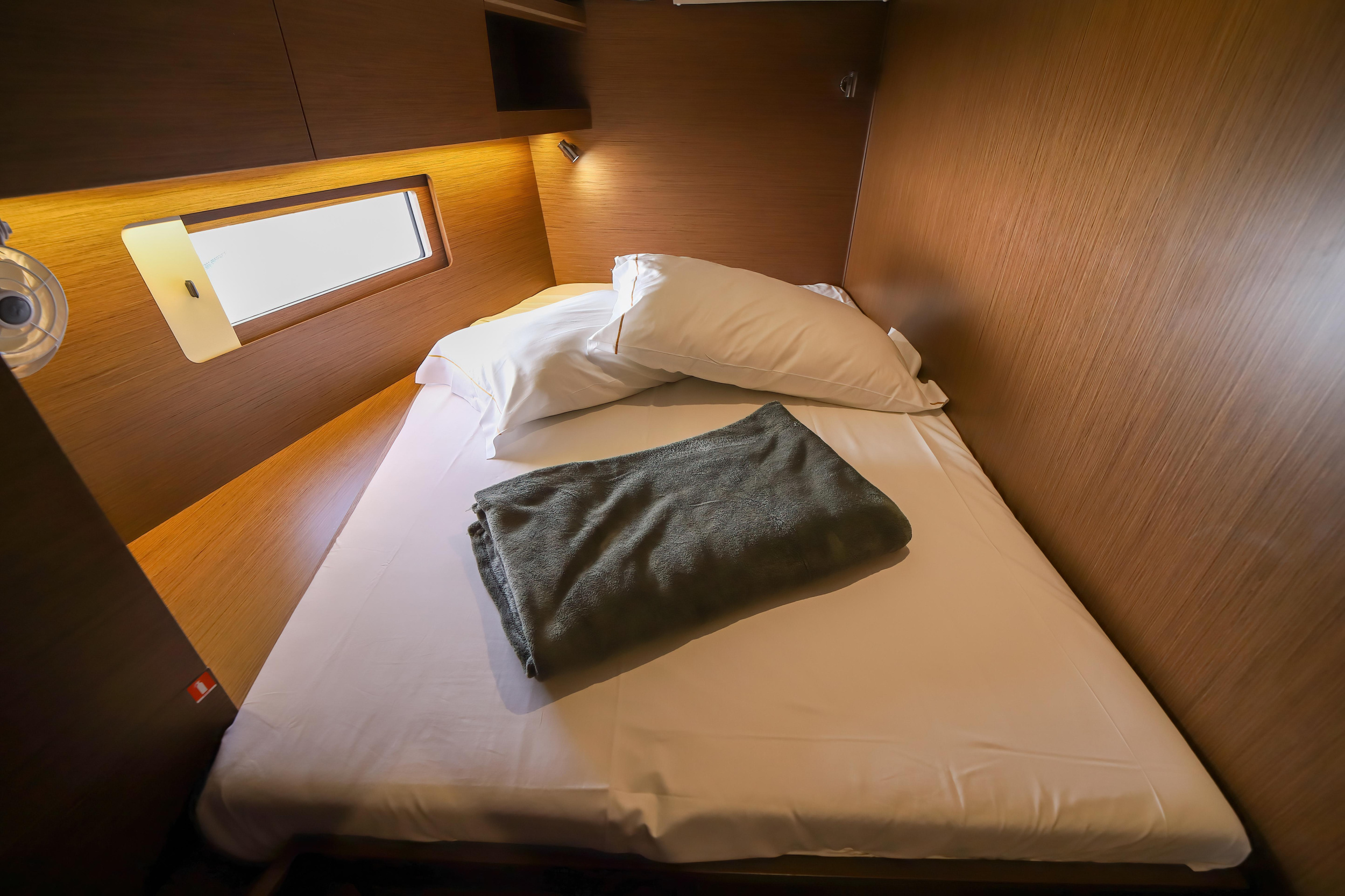 Oceanis 51.1 — photo 22