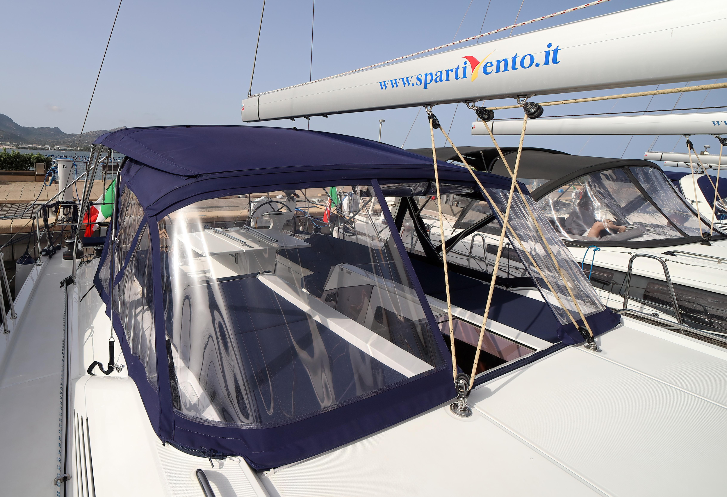 Oceanis 51.1 — photo 18