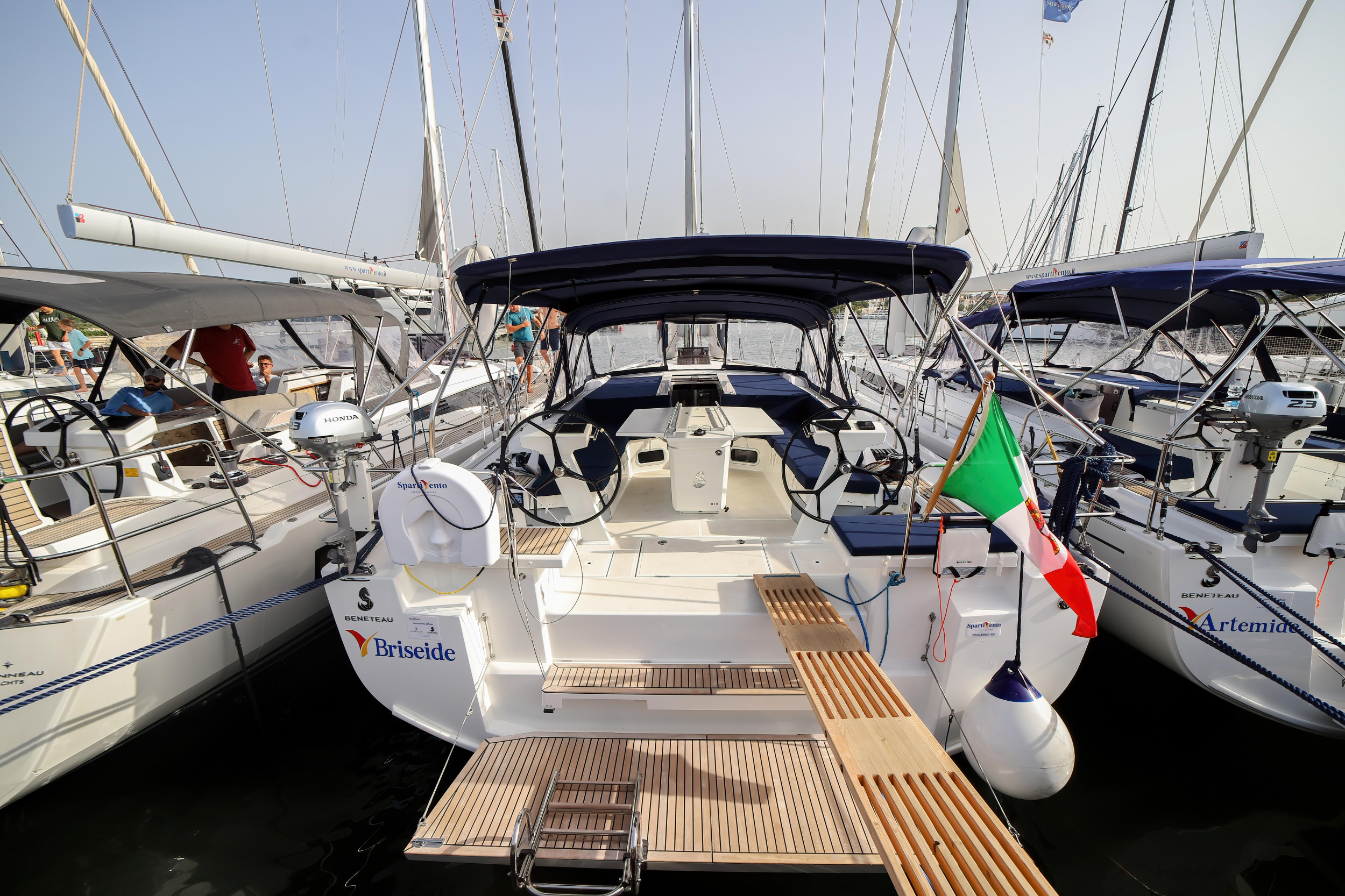 Oceanis 51.1 — photo 19