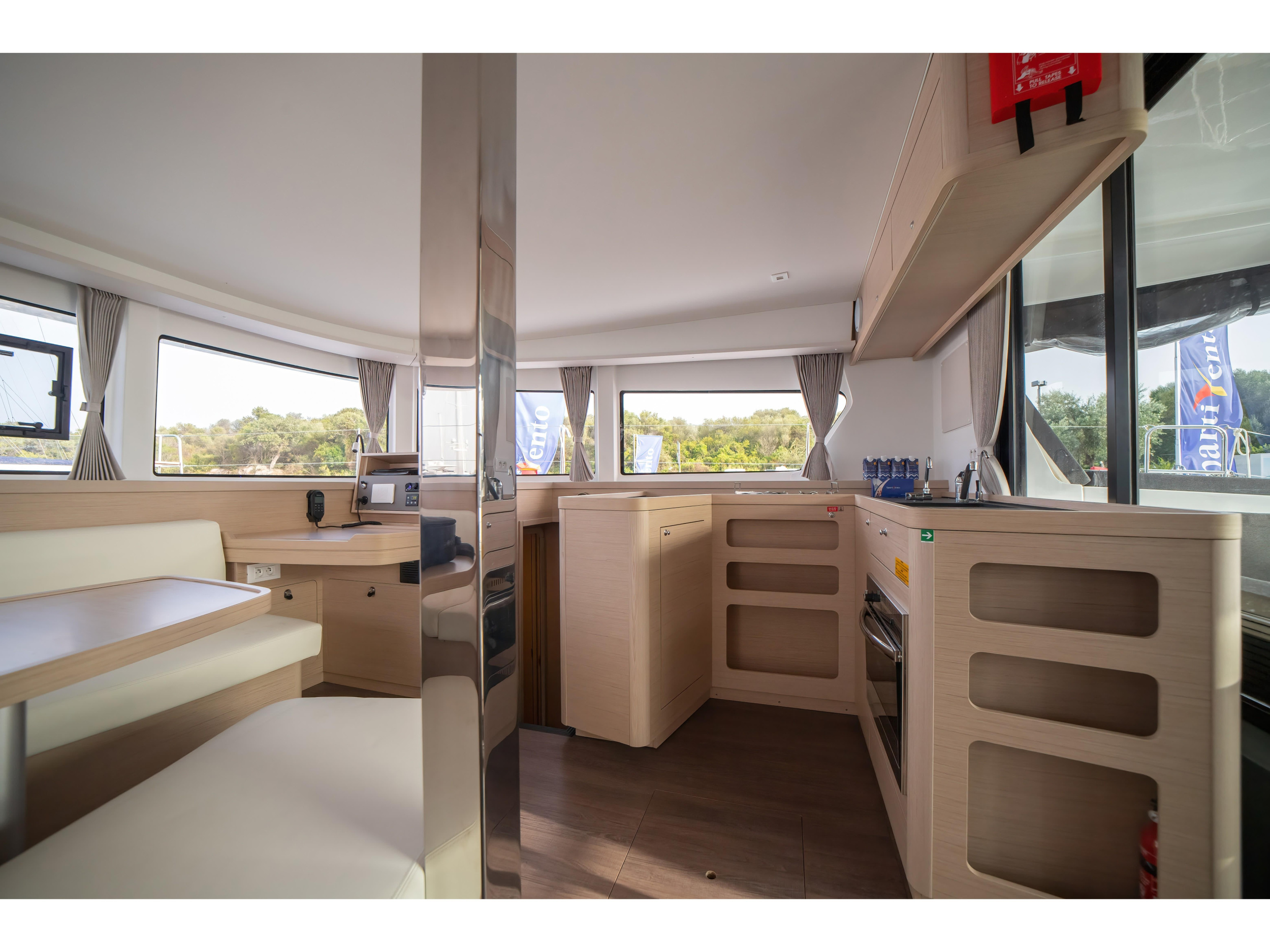 Lagoon 42 — photo 10