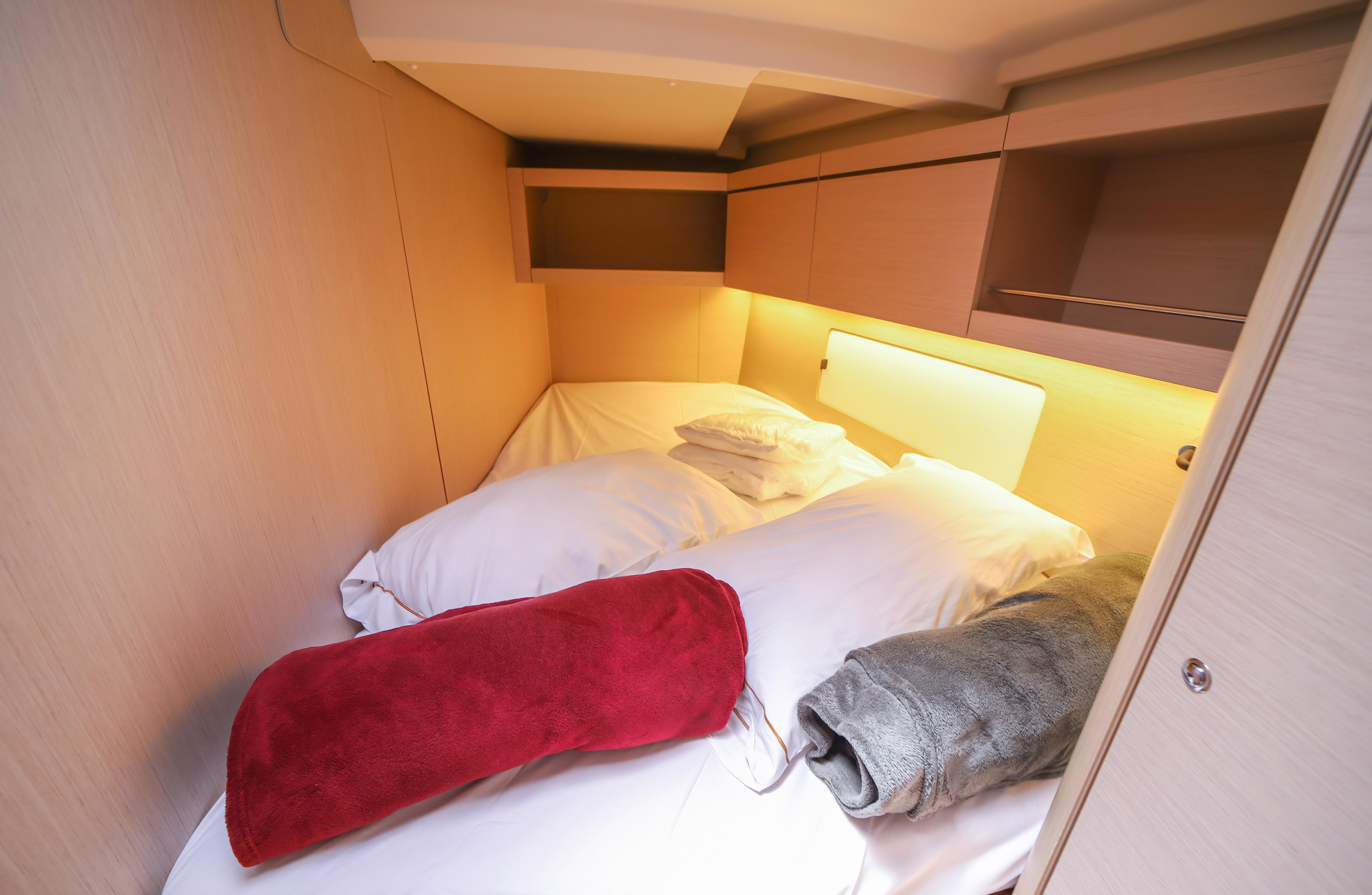 Oceanis 46.1 — photo 11