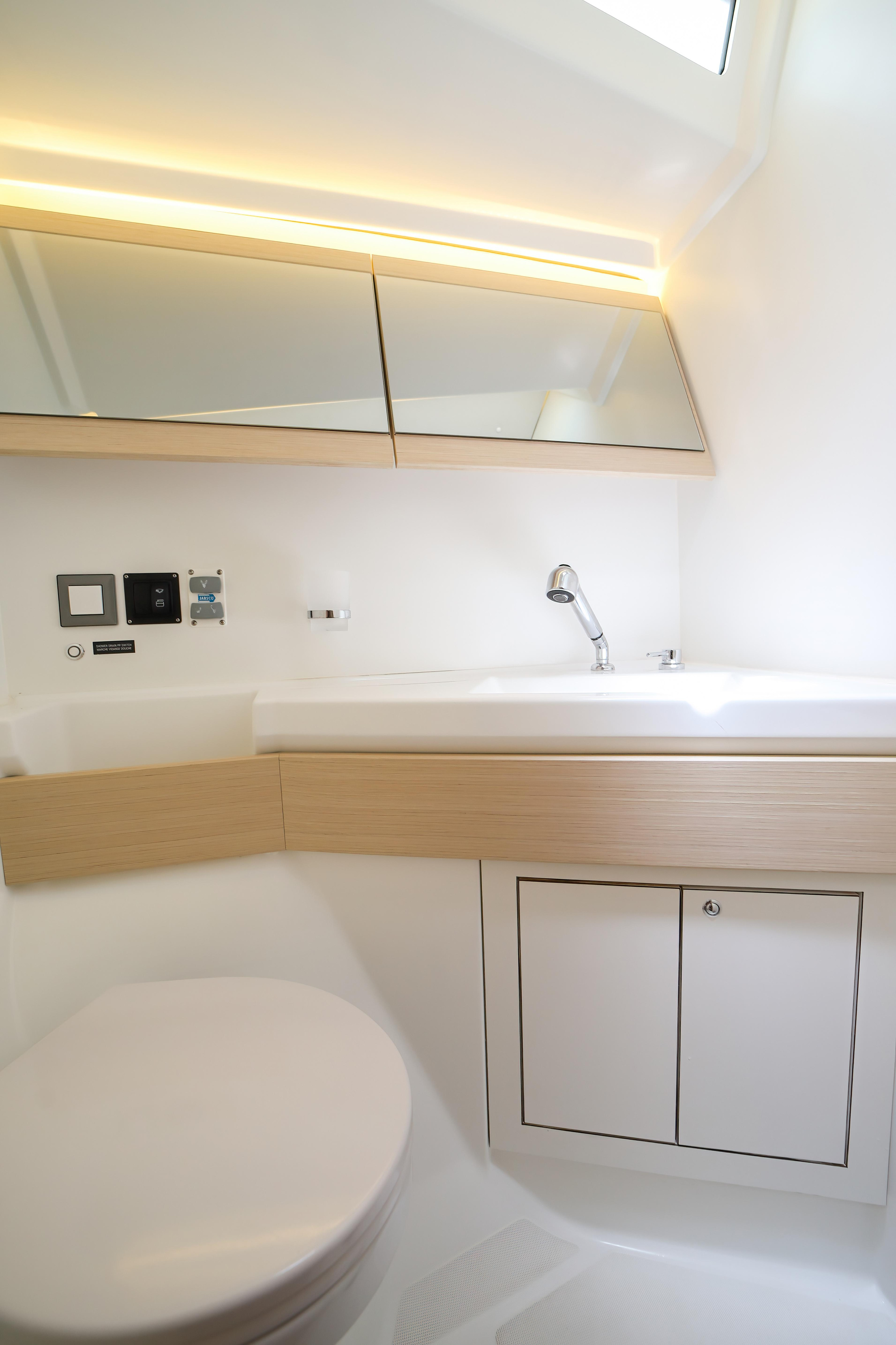 Oceanis 46.1 — photo 30