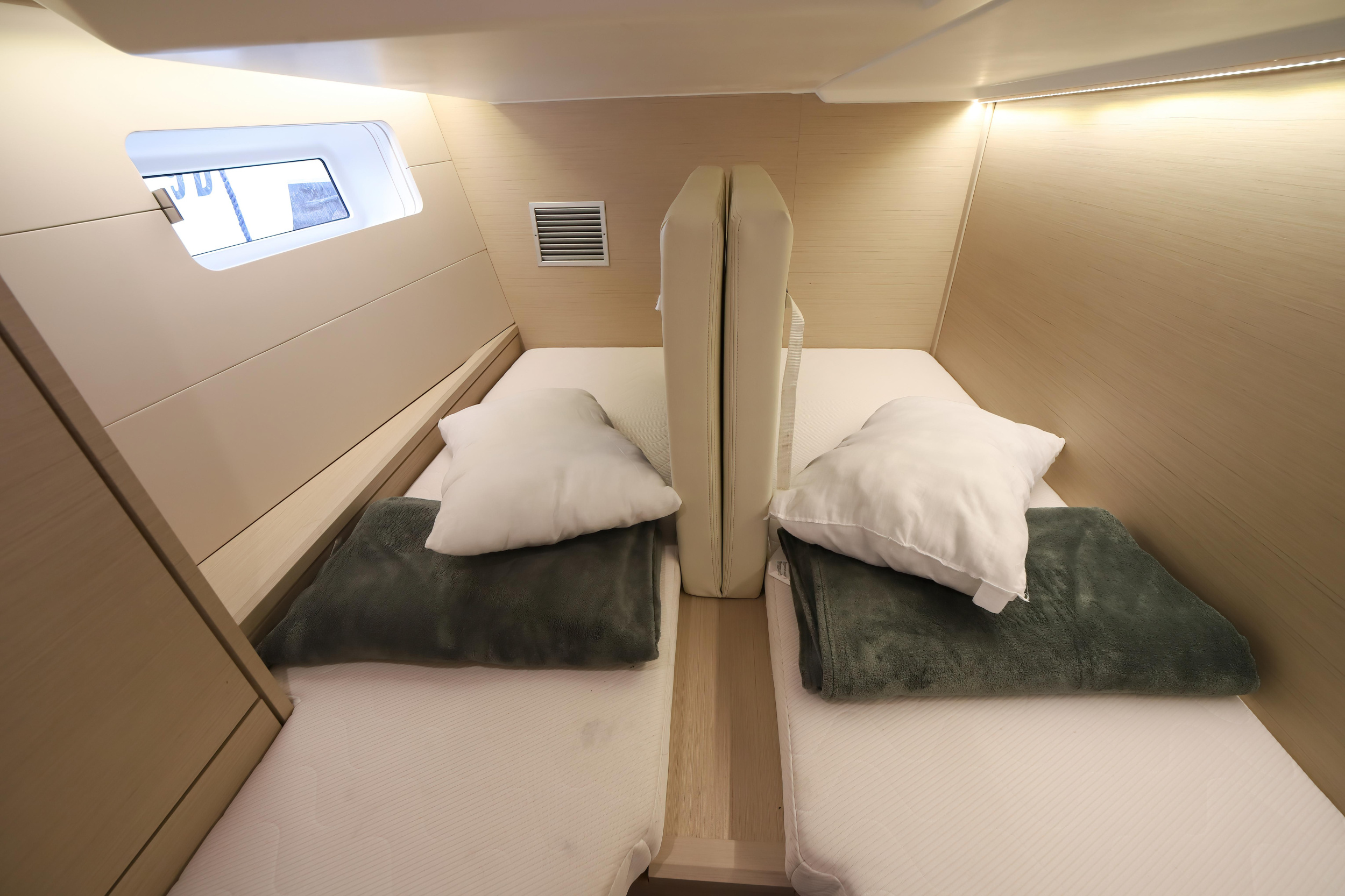 Jeanneau 54 - 4cab — photo 20