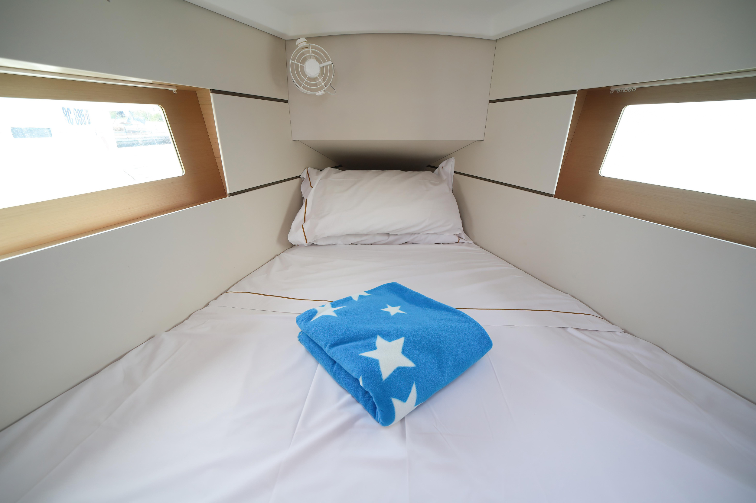 Oceanis 35.1 — photo 13