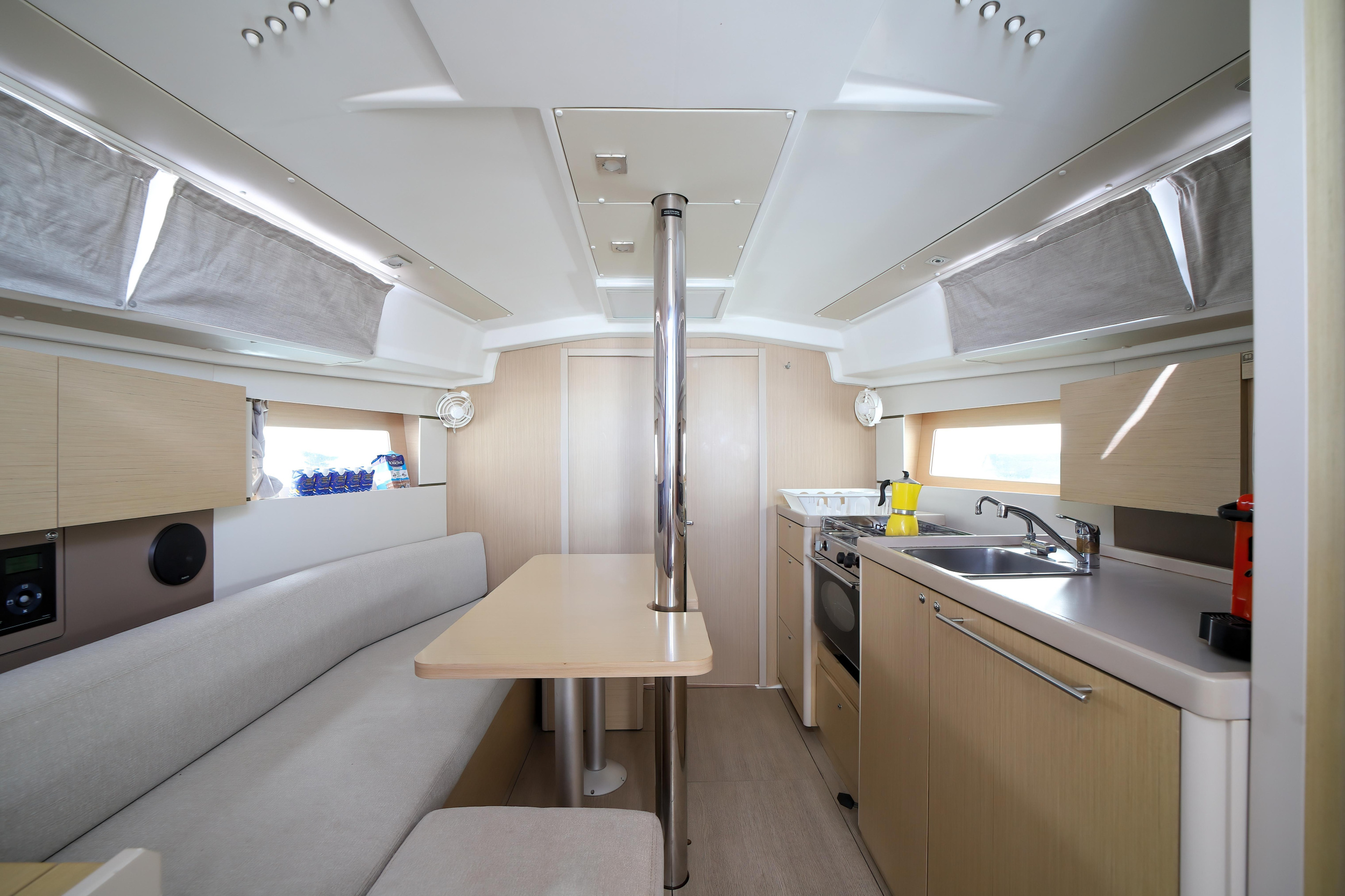 Oceanis 35.1 — photo 4