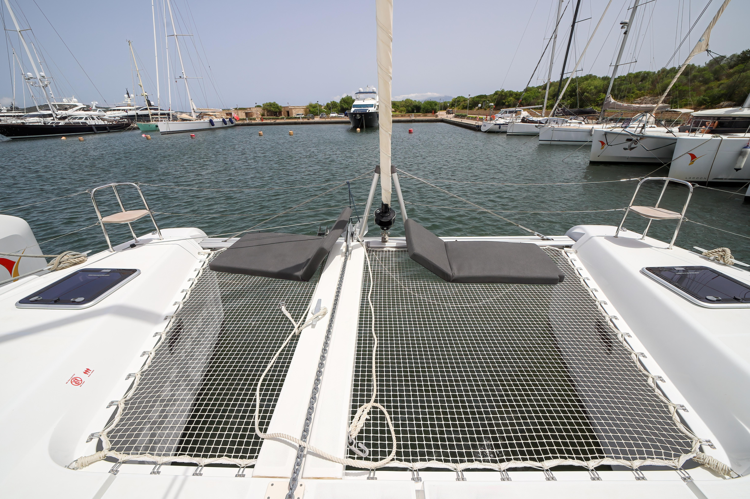 Lagoon 42 — photo 13