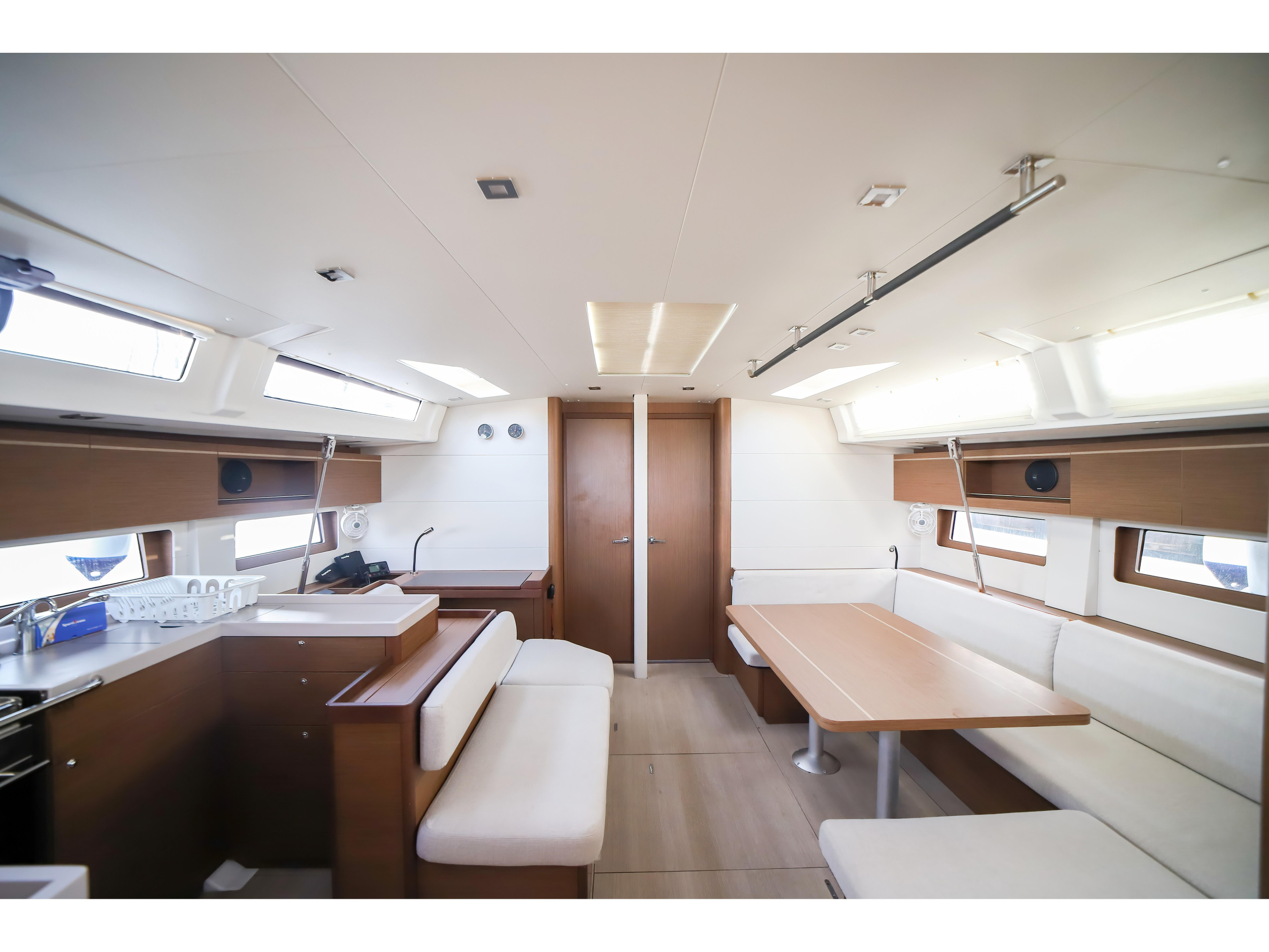 Oceanis 51.1 — photo 18
