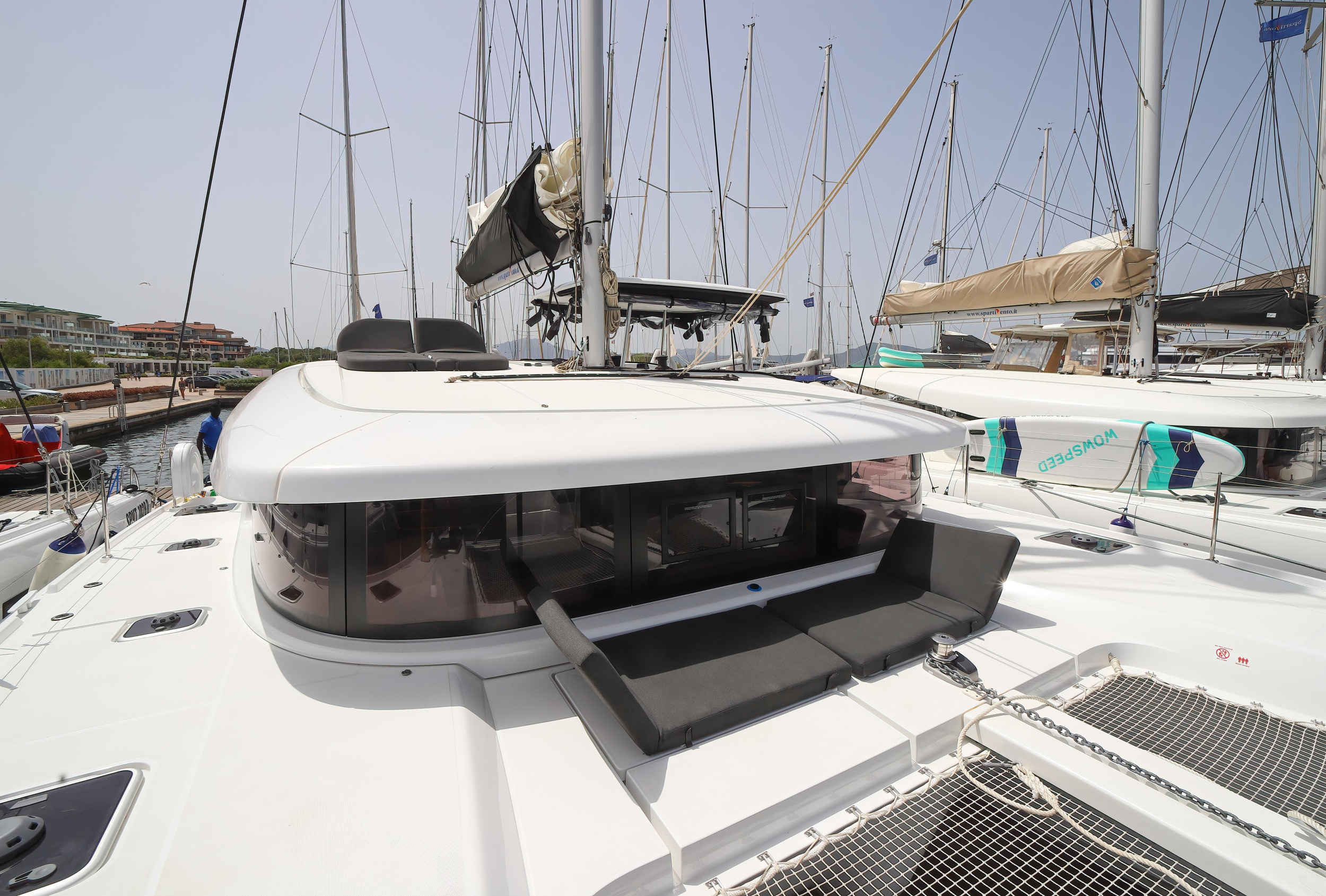 Lagoon 46 — photo 3