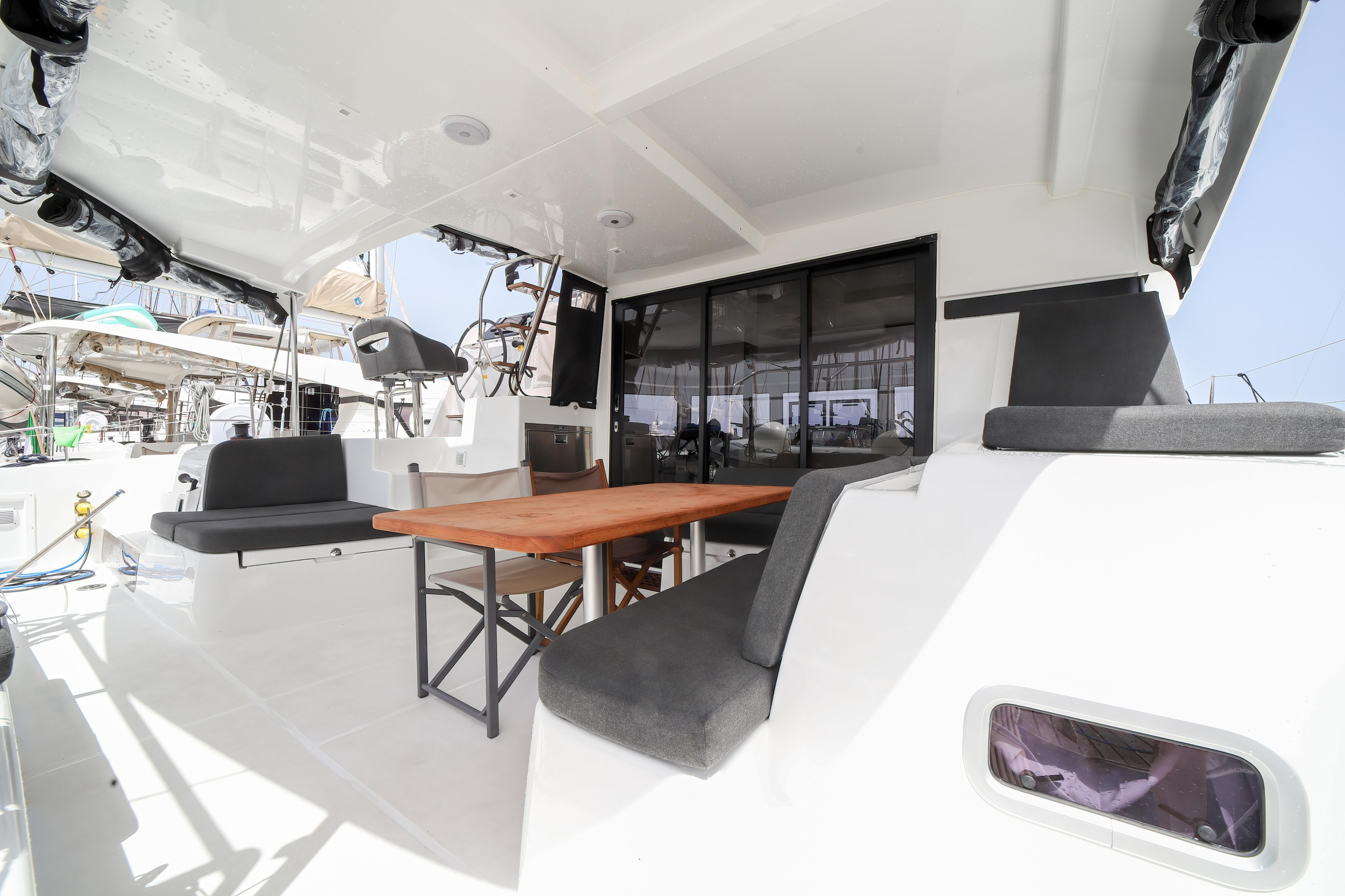 Lagoon 46 — photo 18
