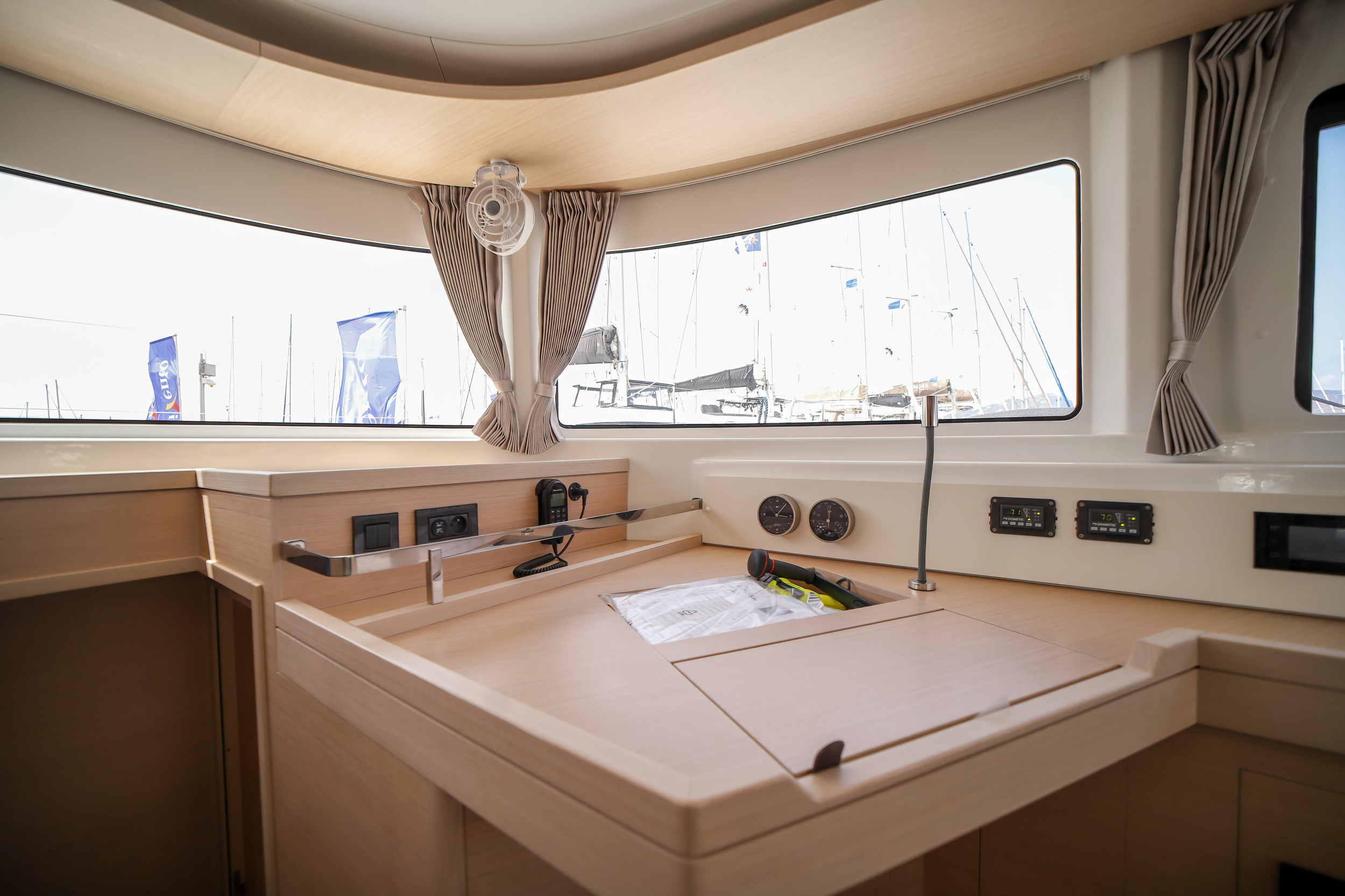 Lagoon 46 — photo 25