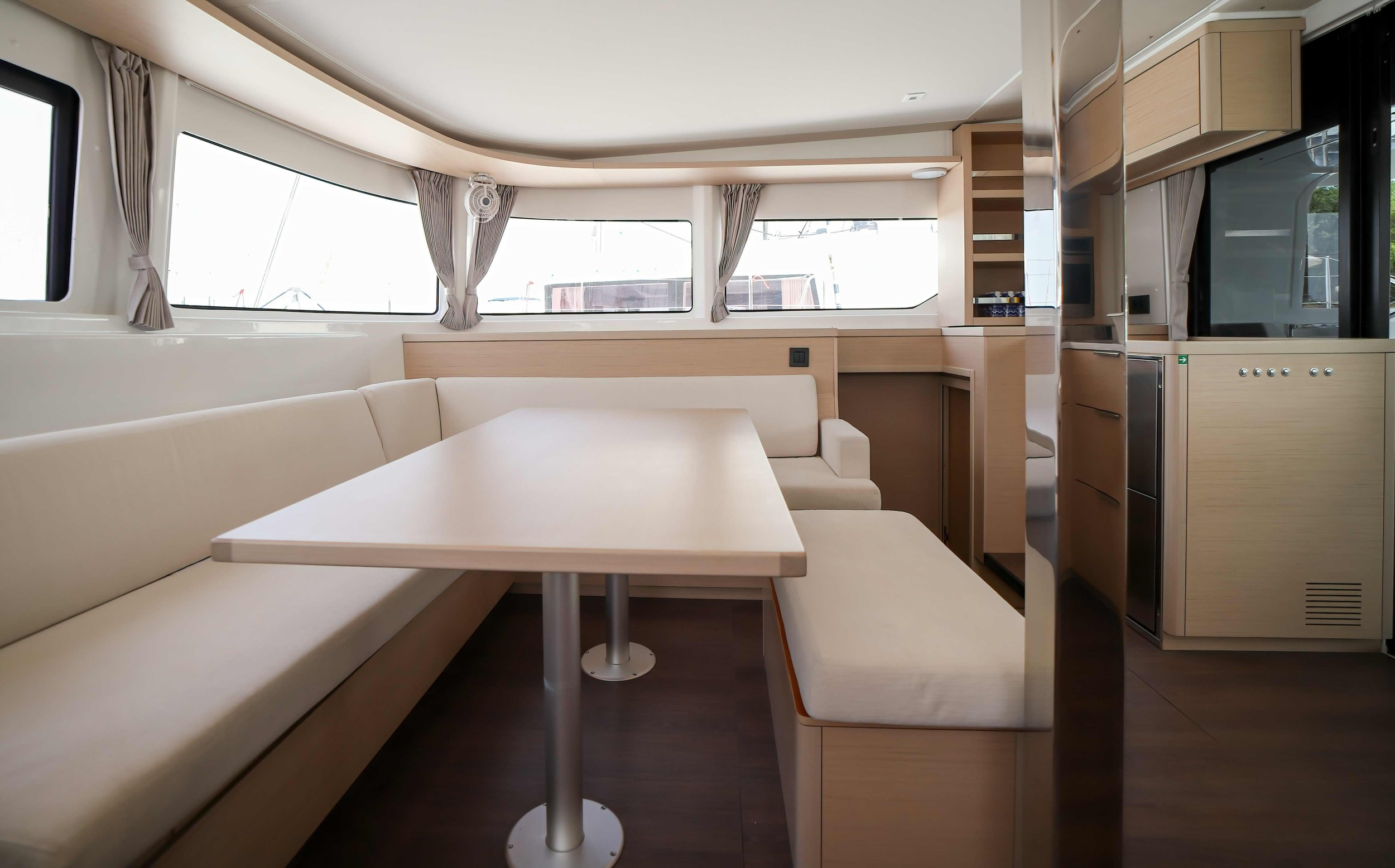 Lagoon 46 — photo 12