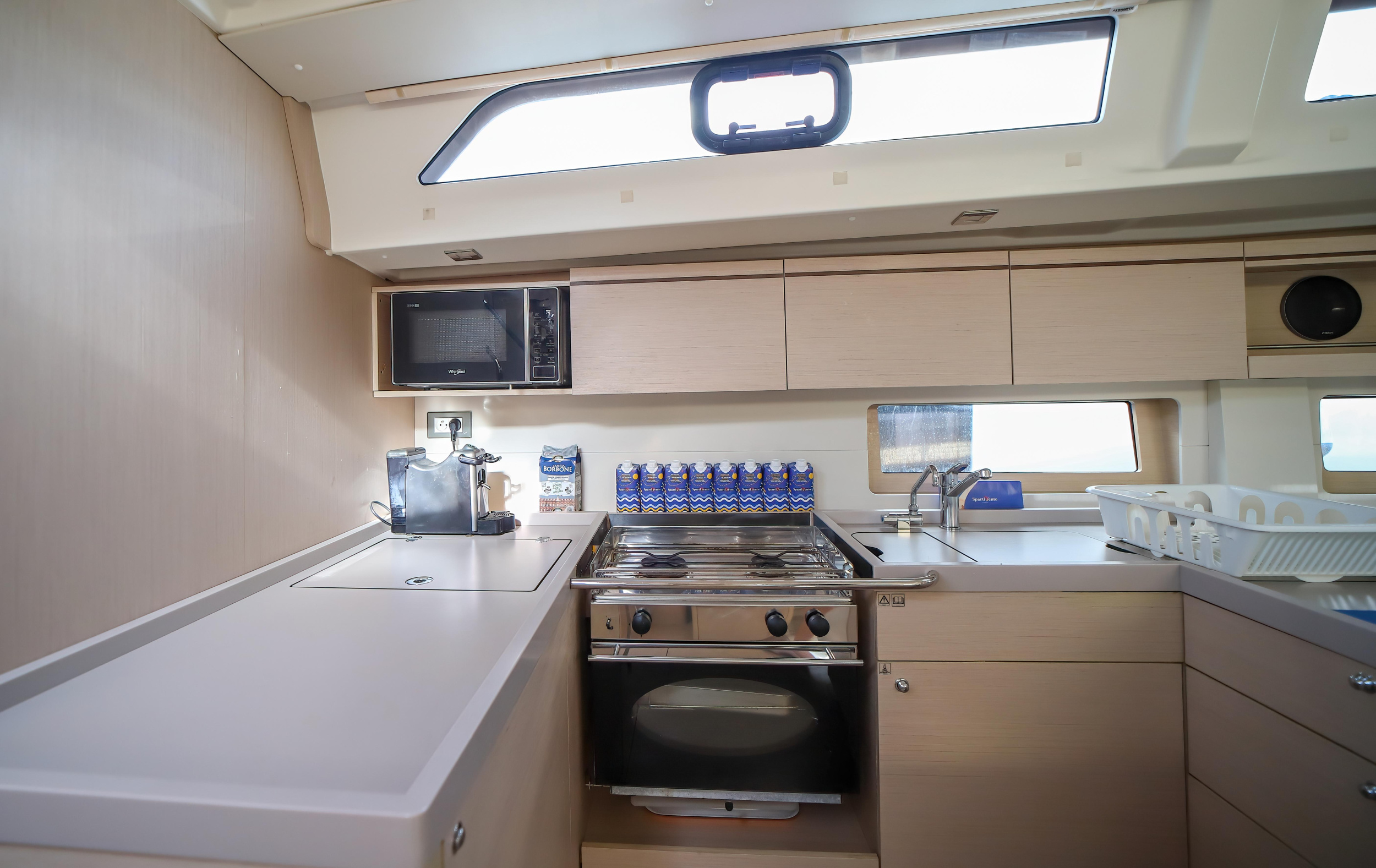 Oceanis 51.1 — photo 18