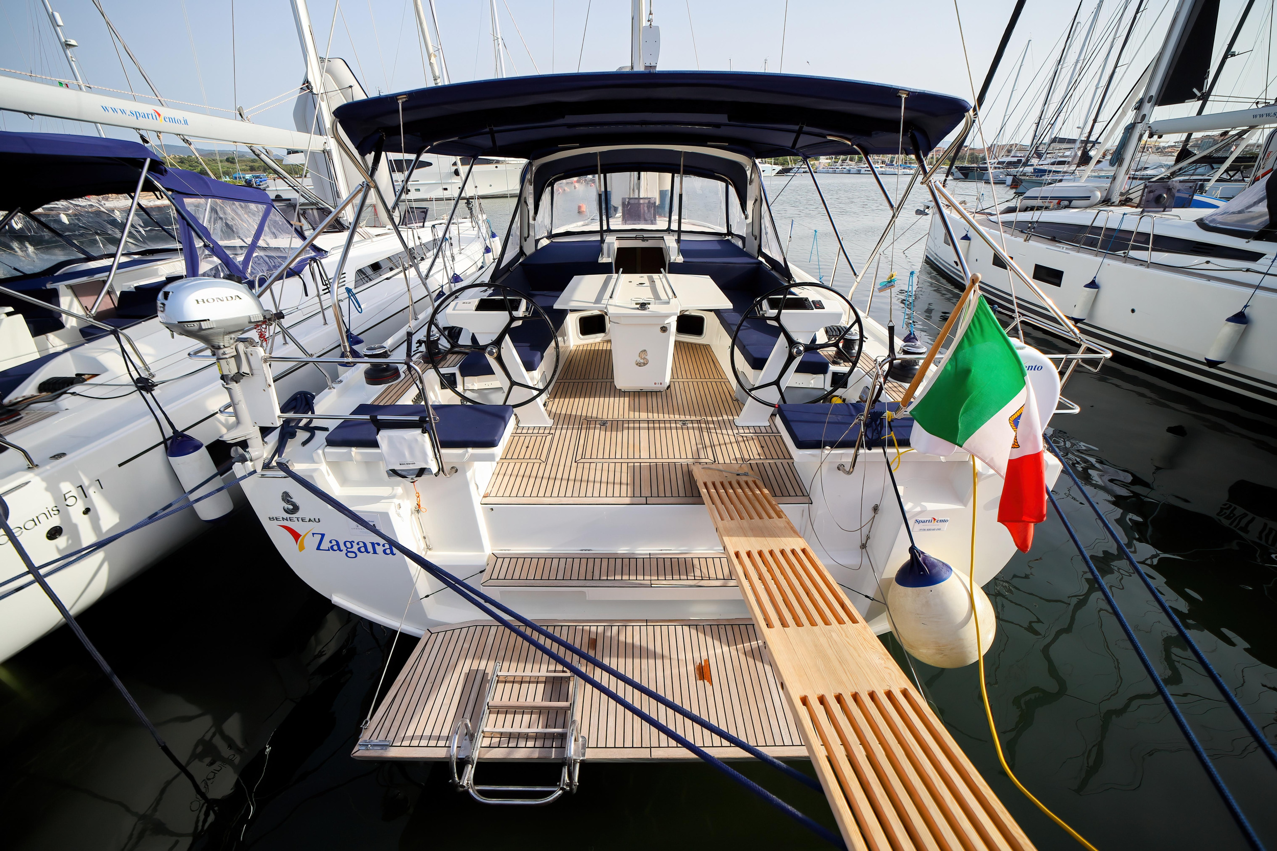 Oceanis 51.1 — photo 12
