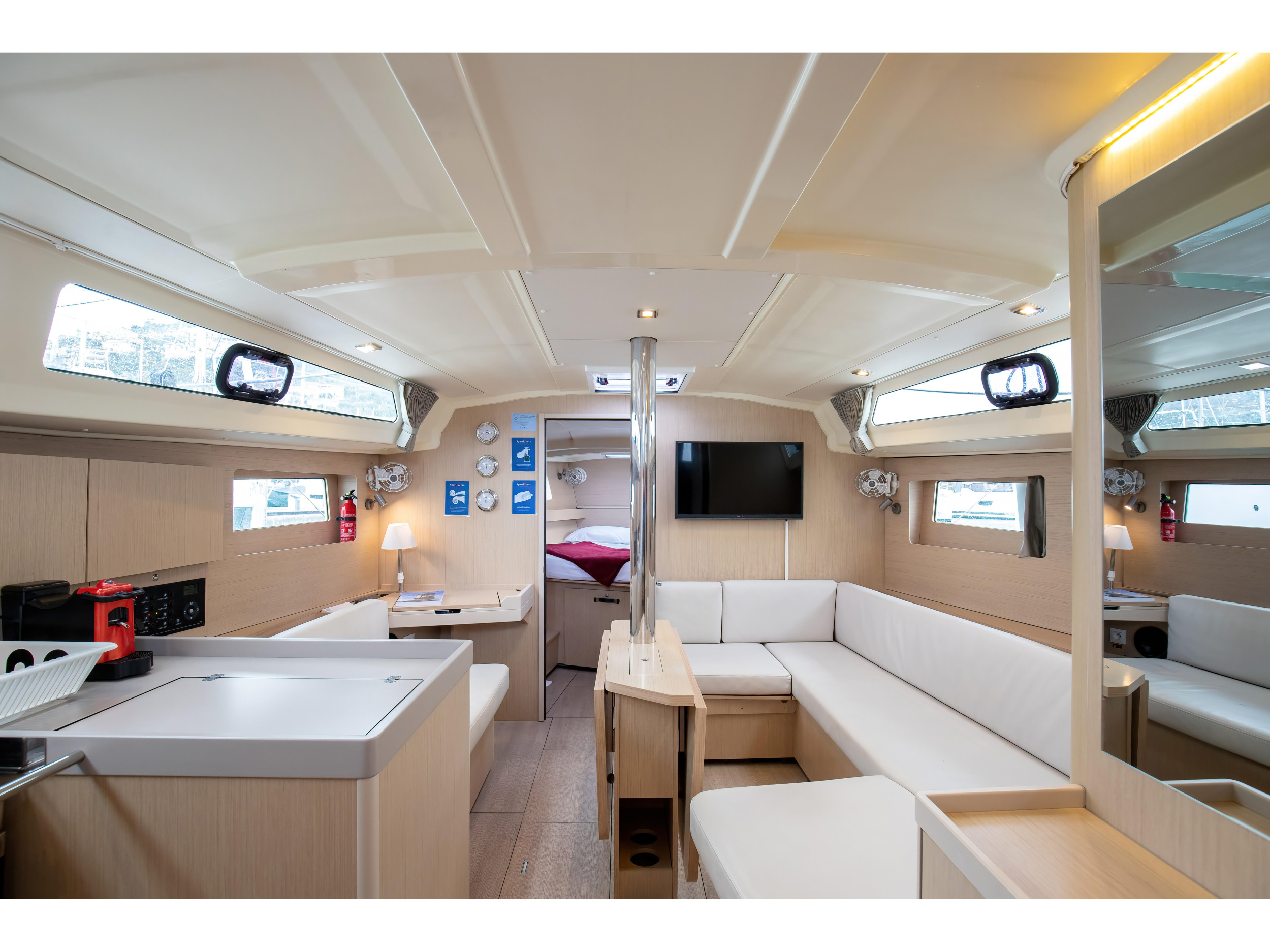 Oceanis 41.1 — photo 32