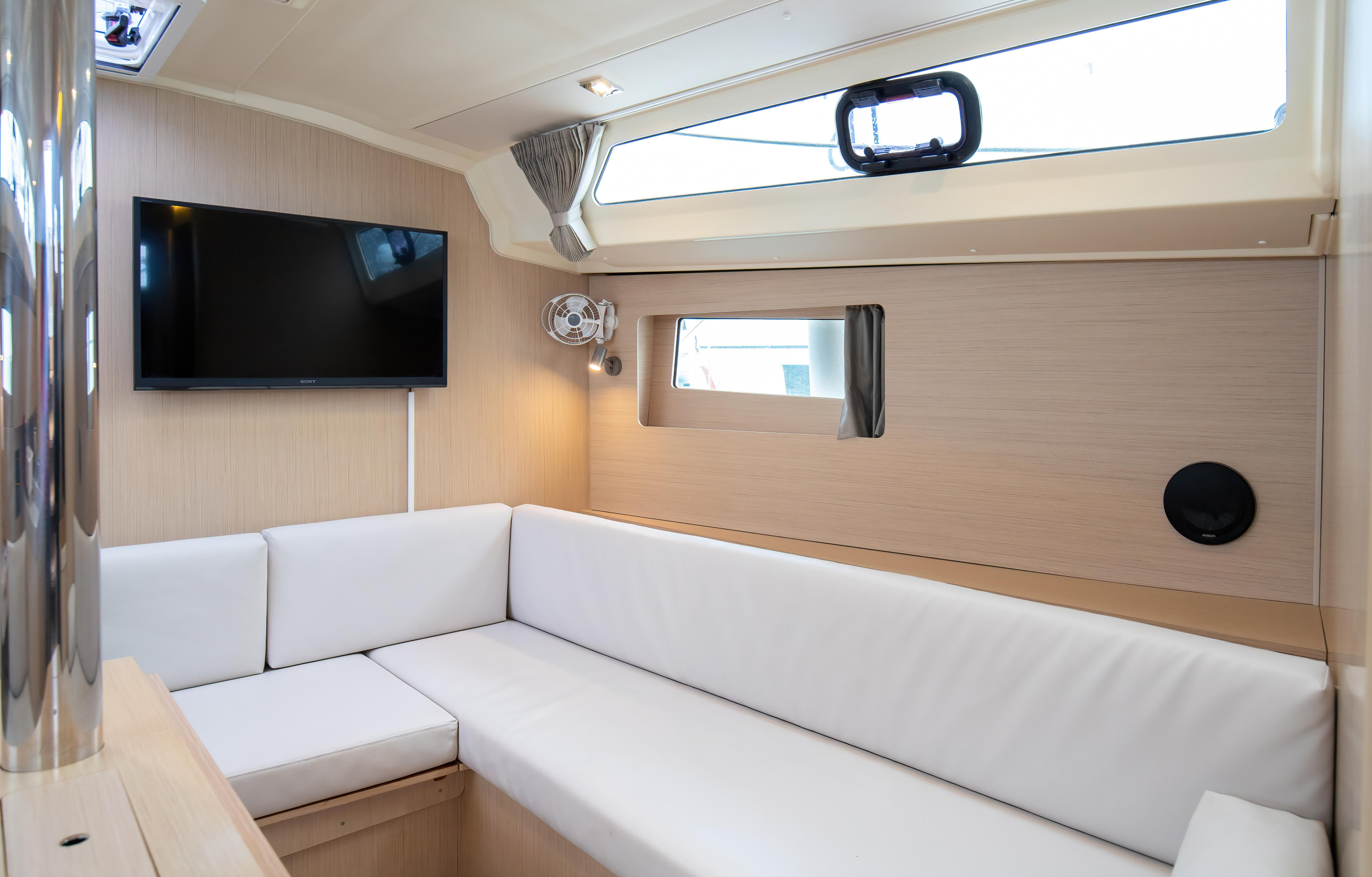 Oceanis 41.1 — photo 25