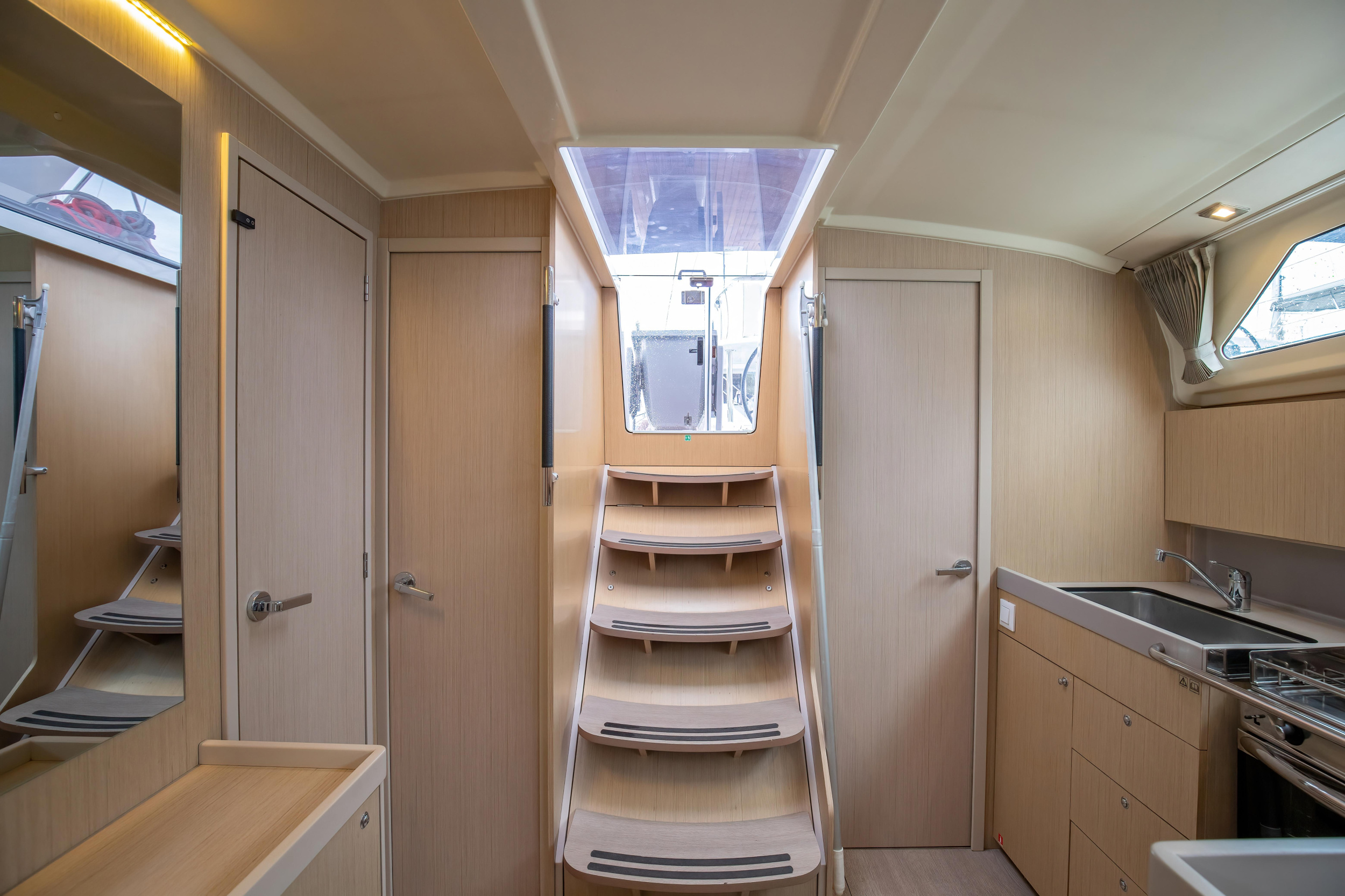 Oceanis 41.1 — photo 21