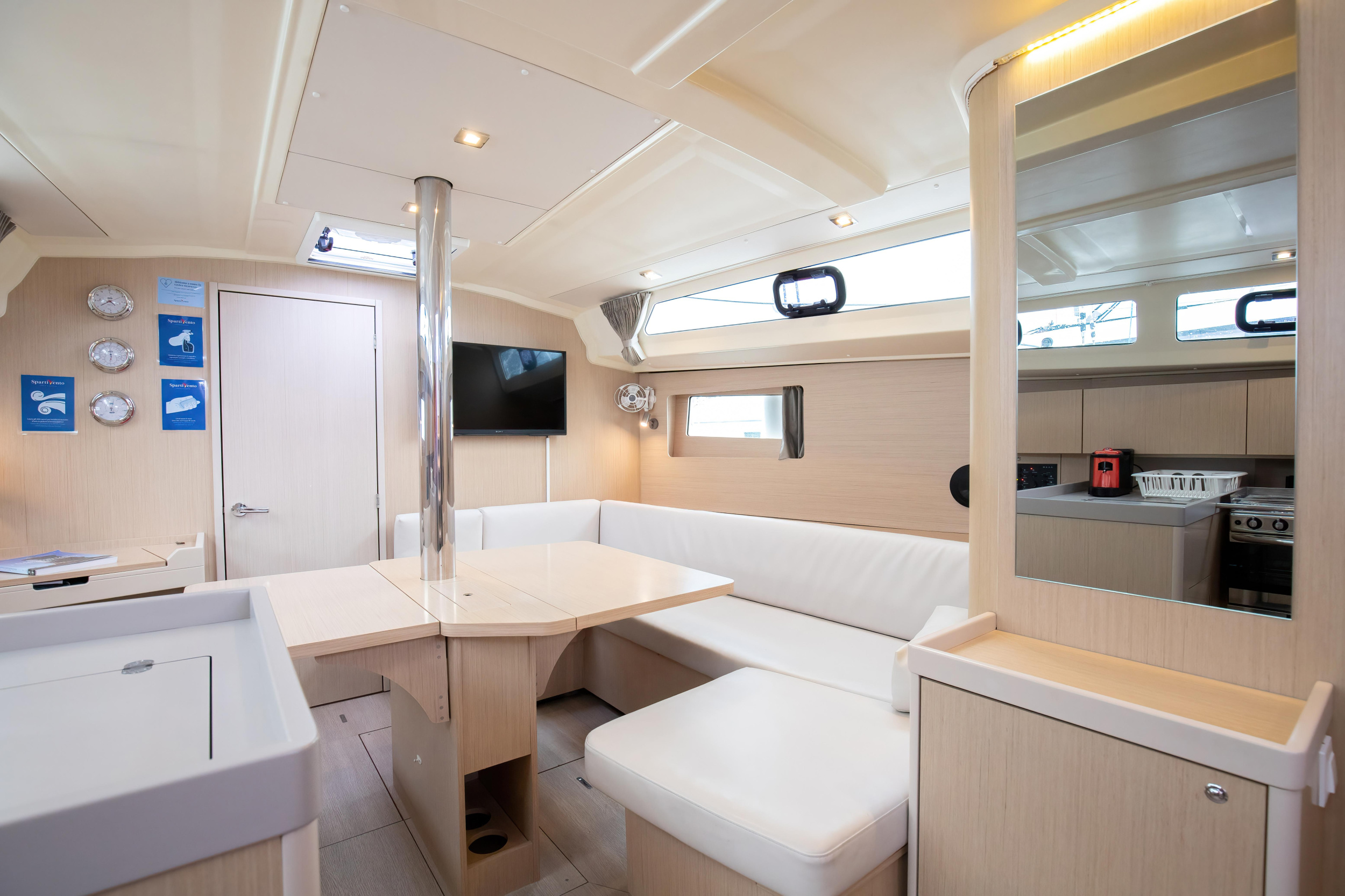 Oceanis 41.1 — photo 14