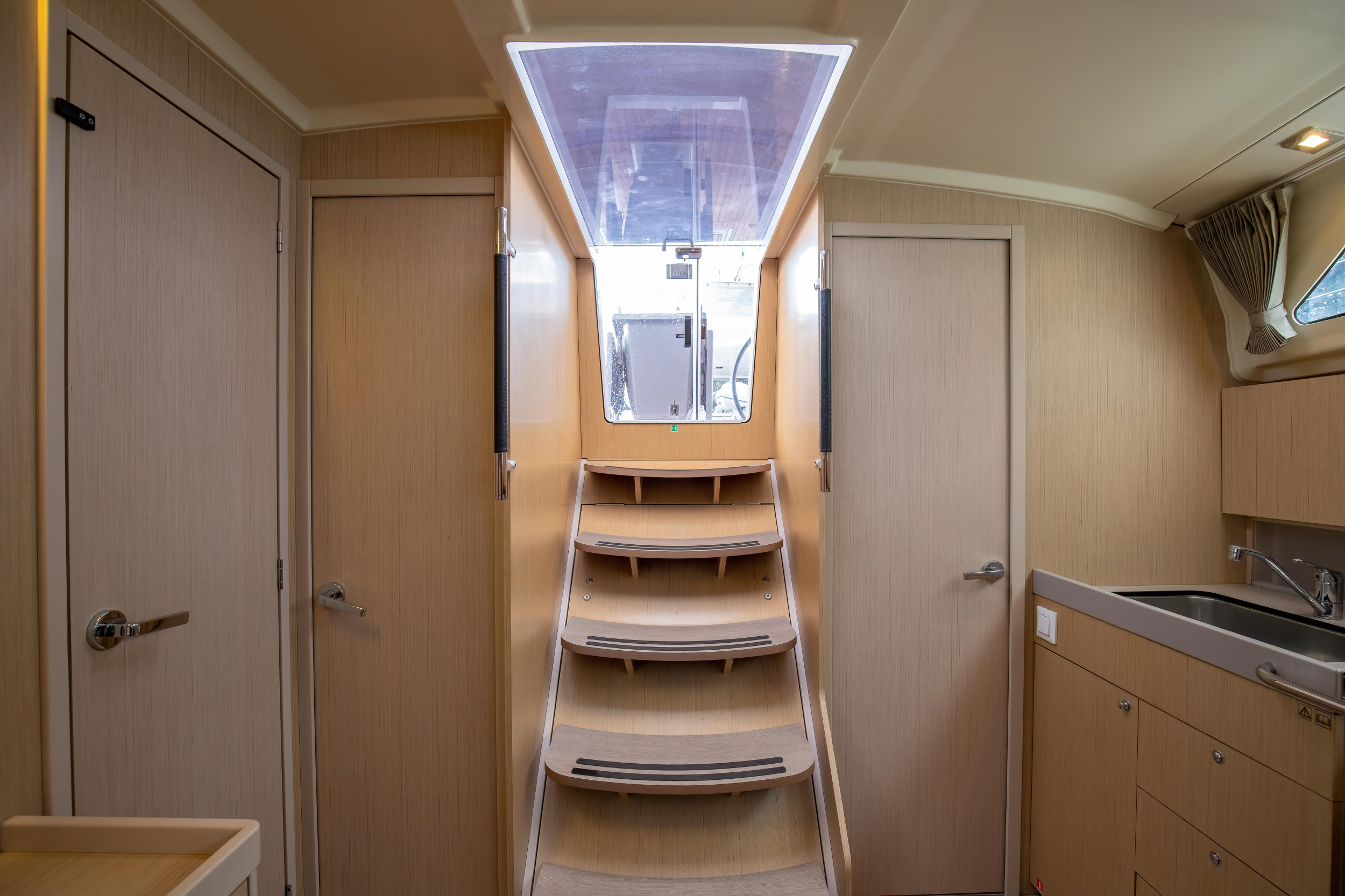 Oceanis 41.1 — photo 28