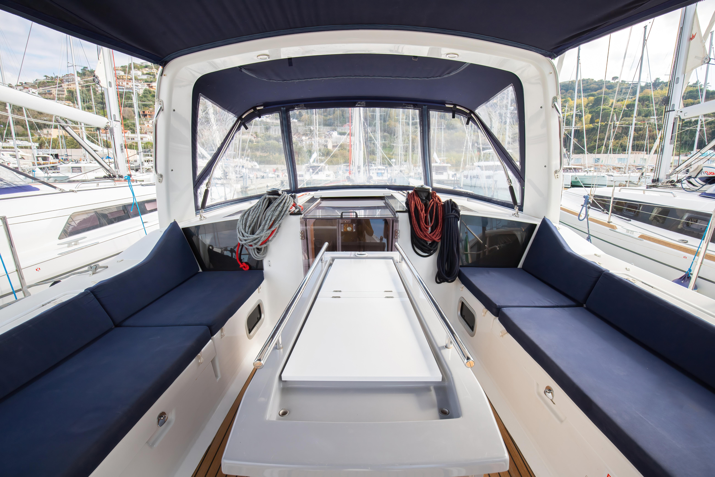 Oceanis 41.1 — photo 27