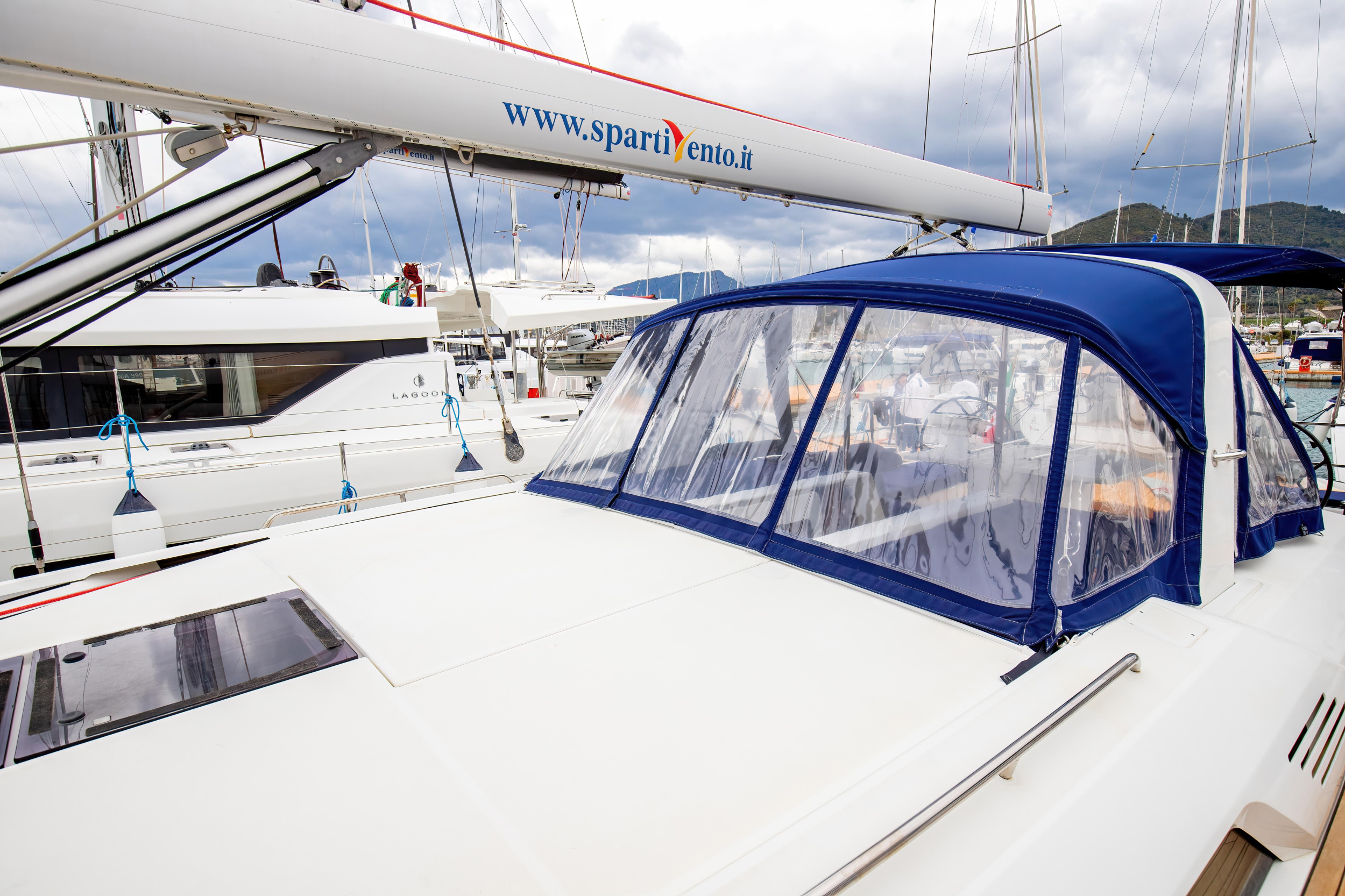 Oceanis 51.1 — photo 6