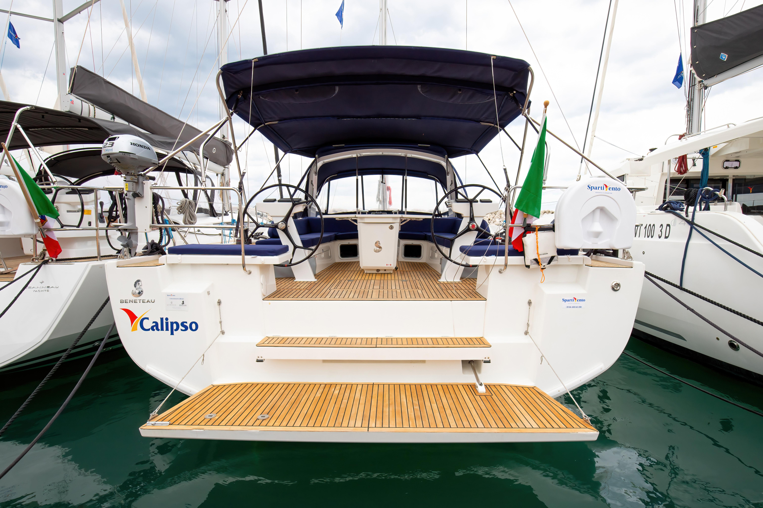 Oceanis 51.1 — photo 32
