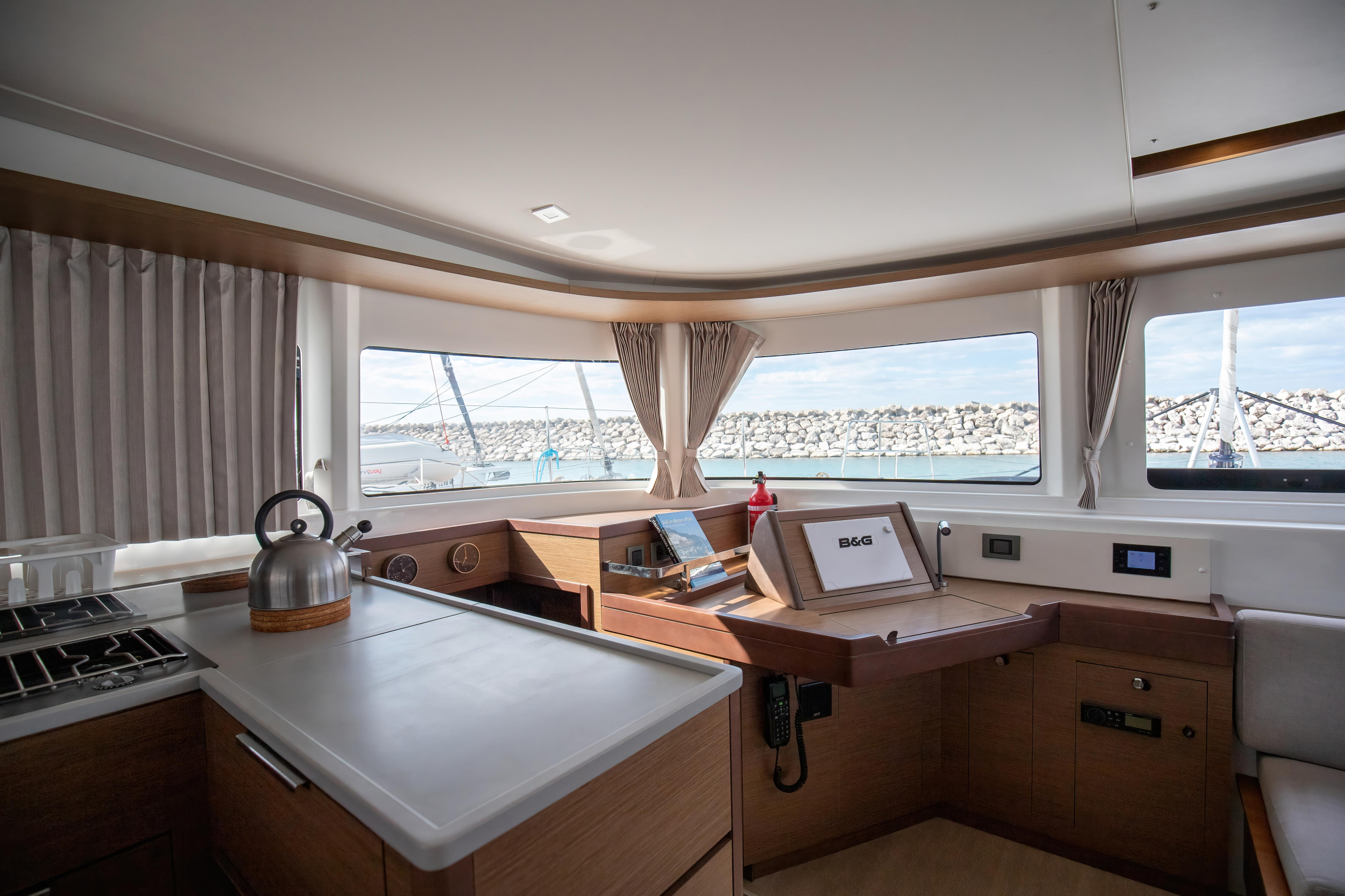 Lagoon 46 — photo 11