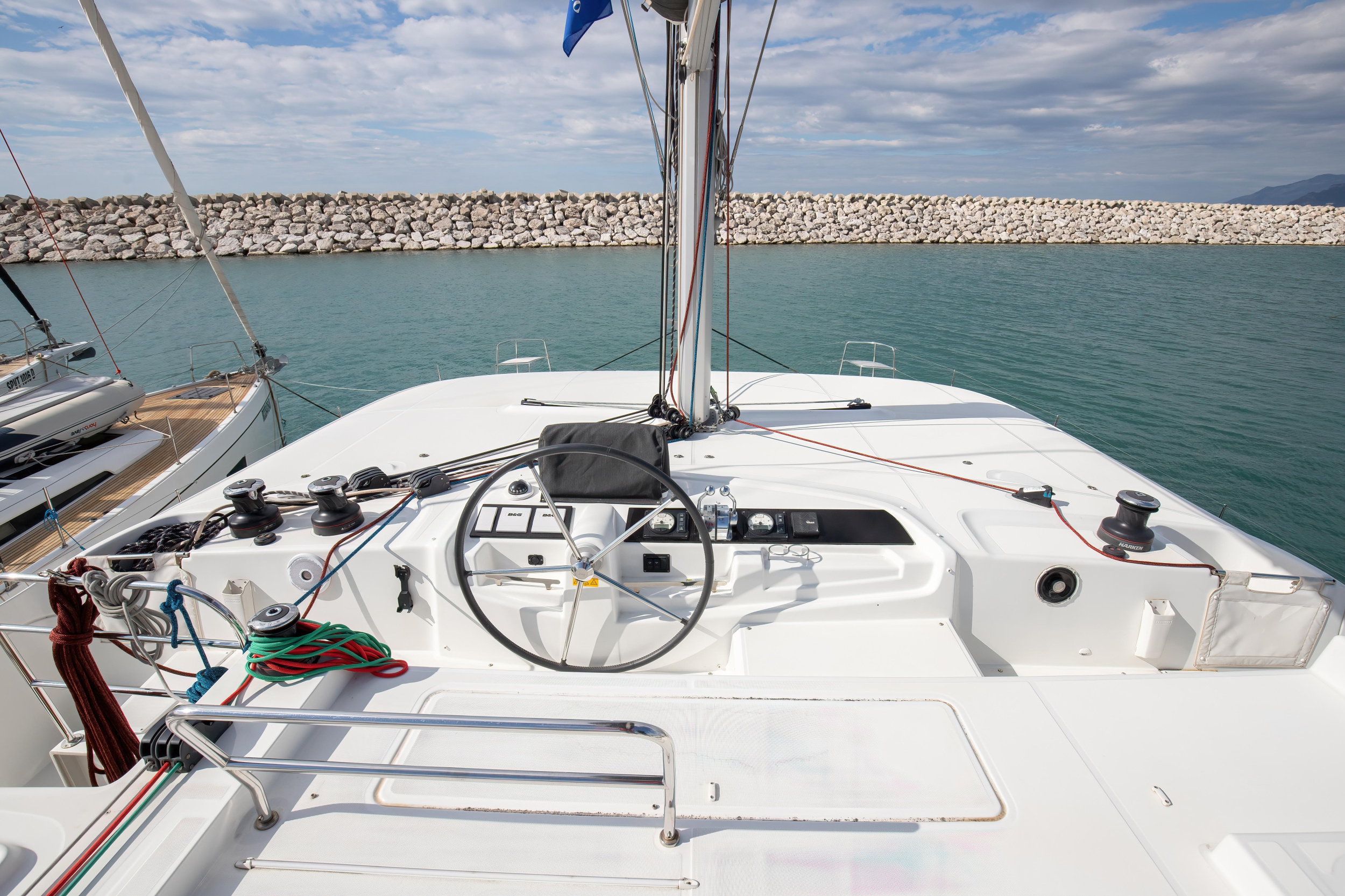 Lagoon 46 — photo 3