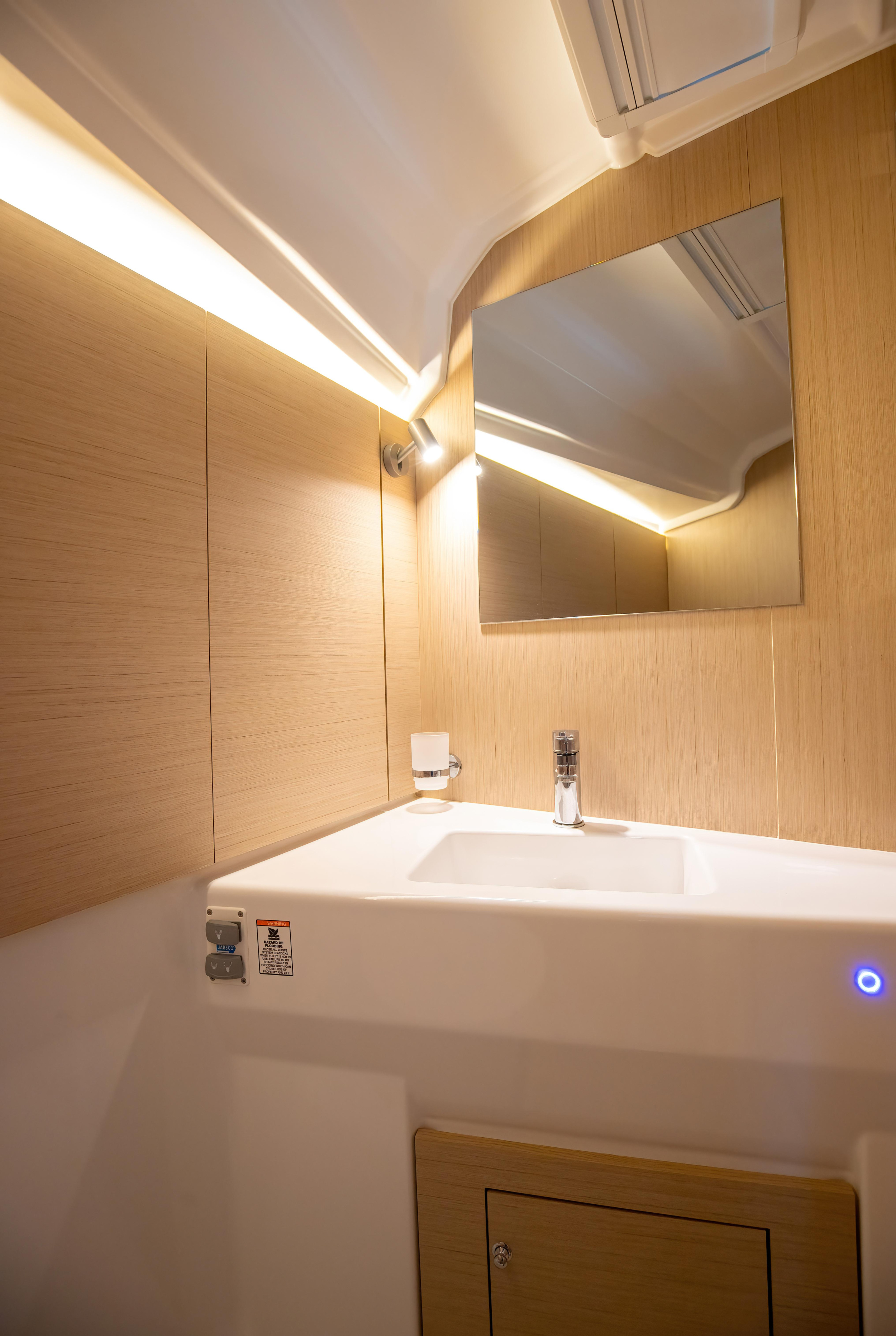 Oceanis 40.1 — photo 30