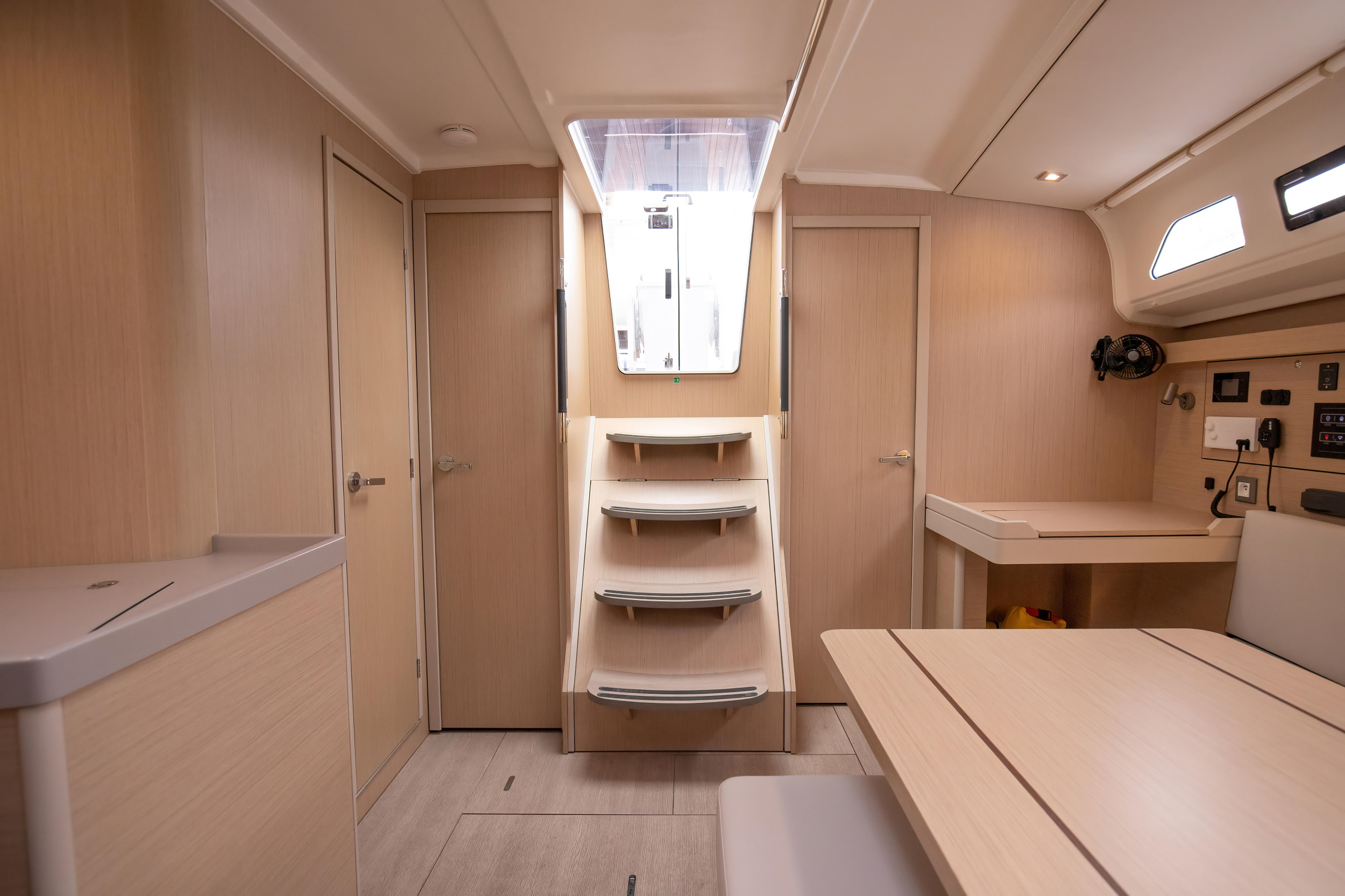 Oceanis 40.1 — photo 26