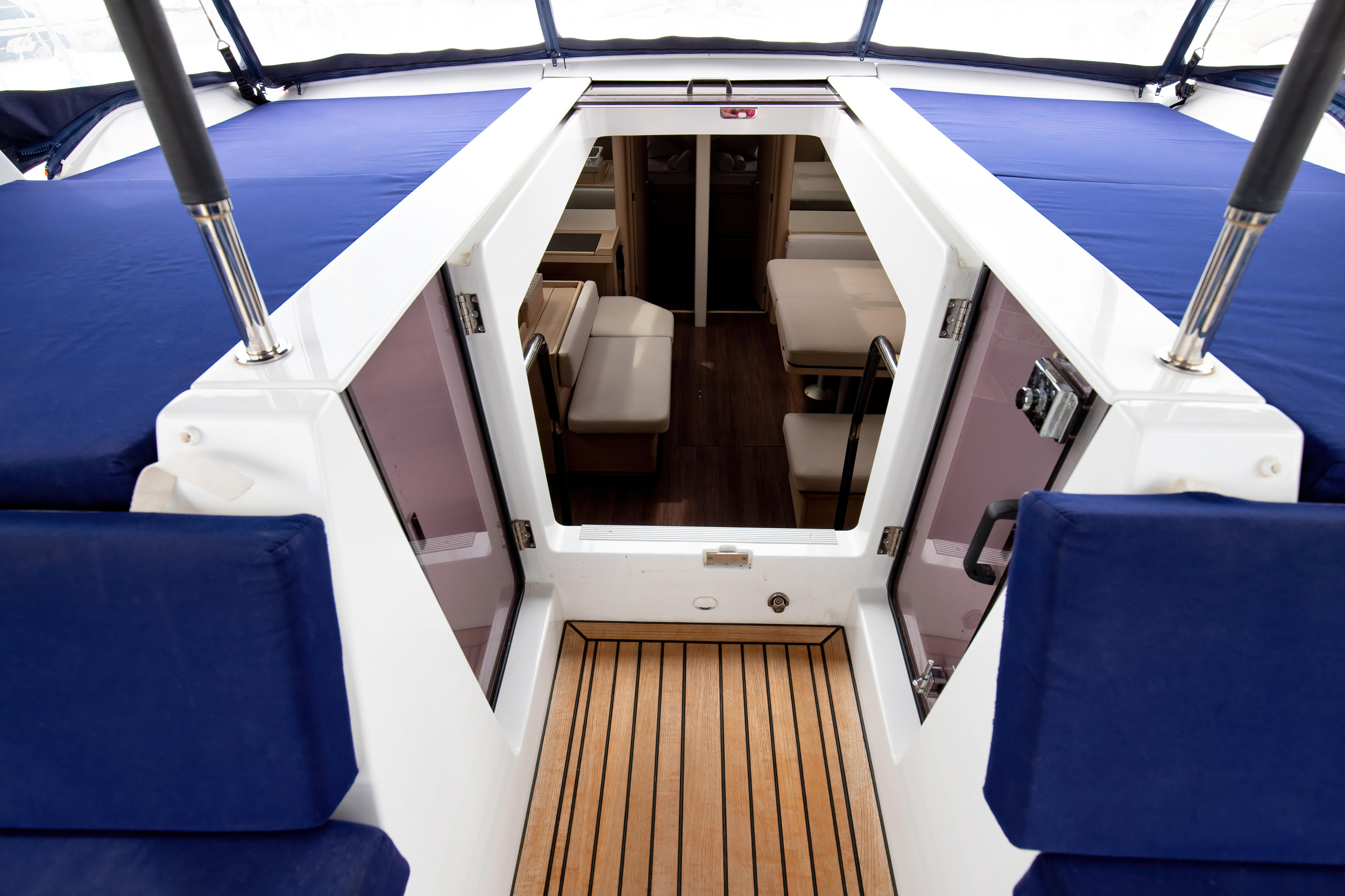 Oceanis 51.1 — photo 19