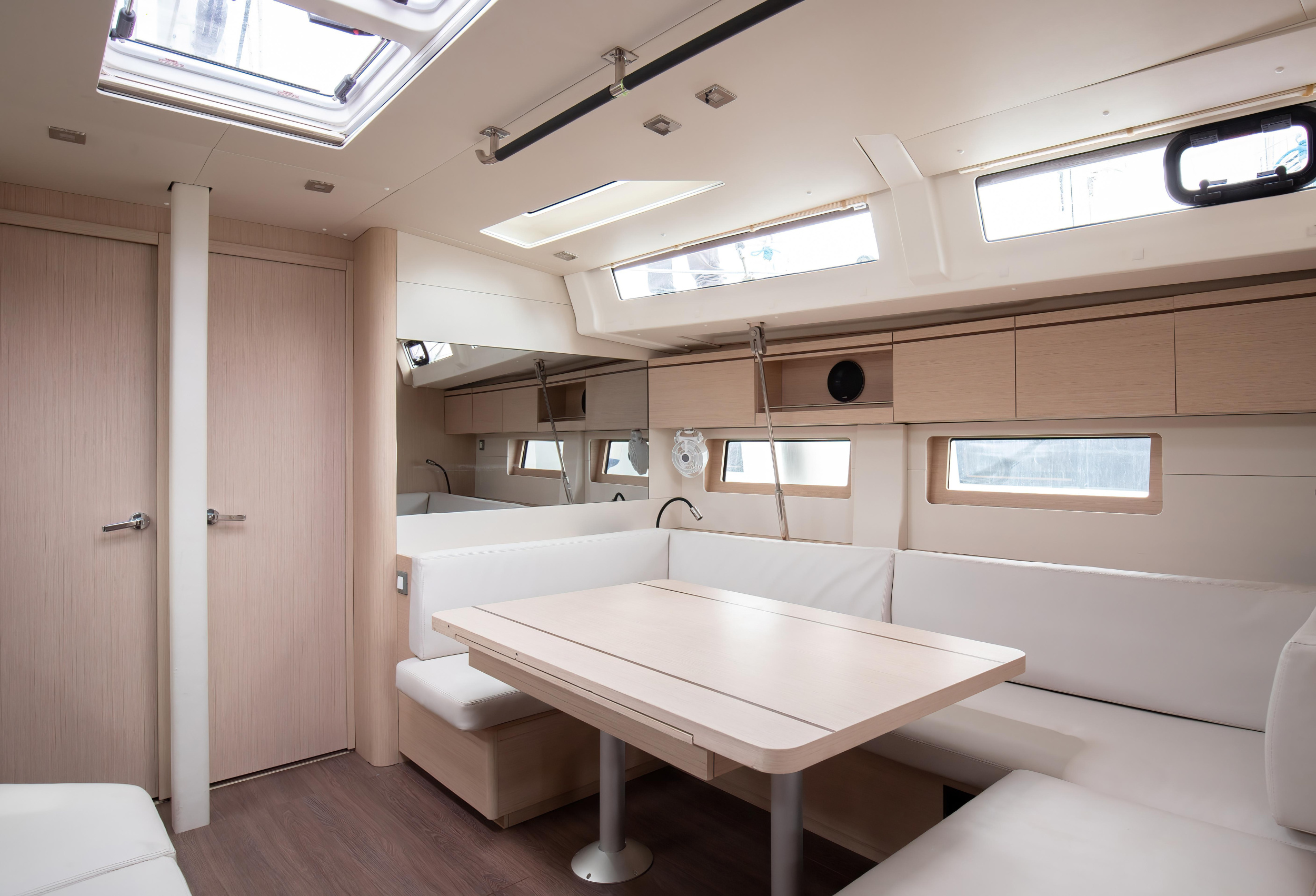 Oceanis 51.1 — photo 26