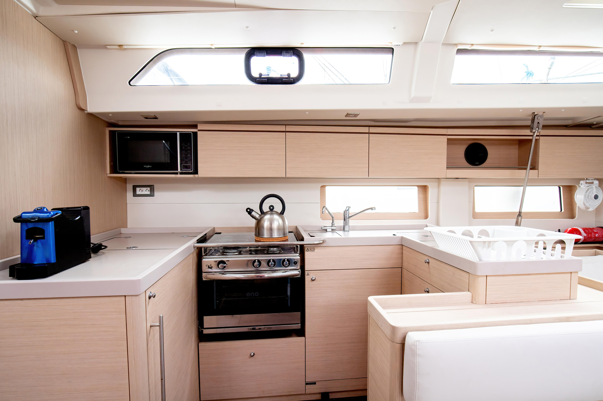 Oceanis 51.1 — photo 34