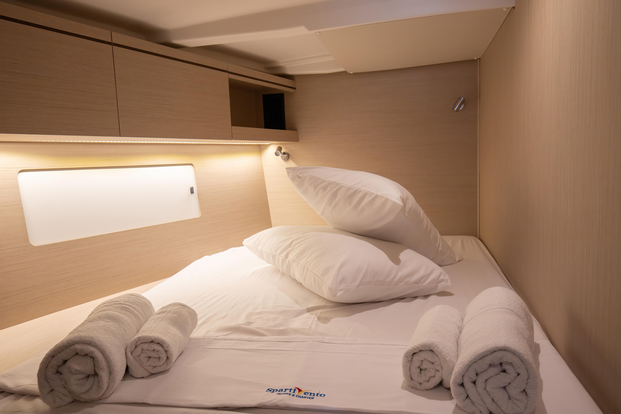 Oceanis 51.1 — photo 14