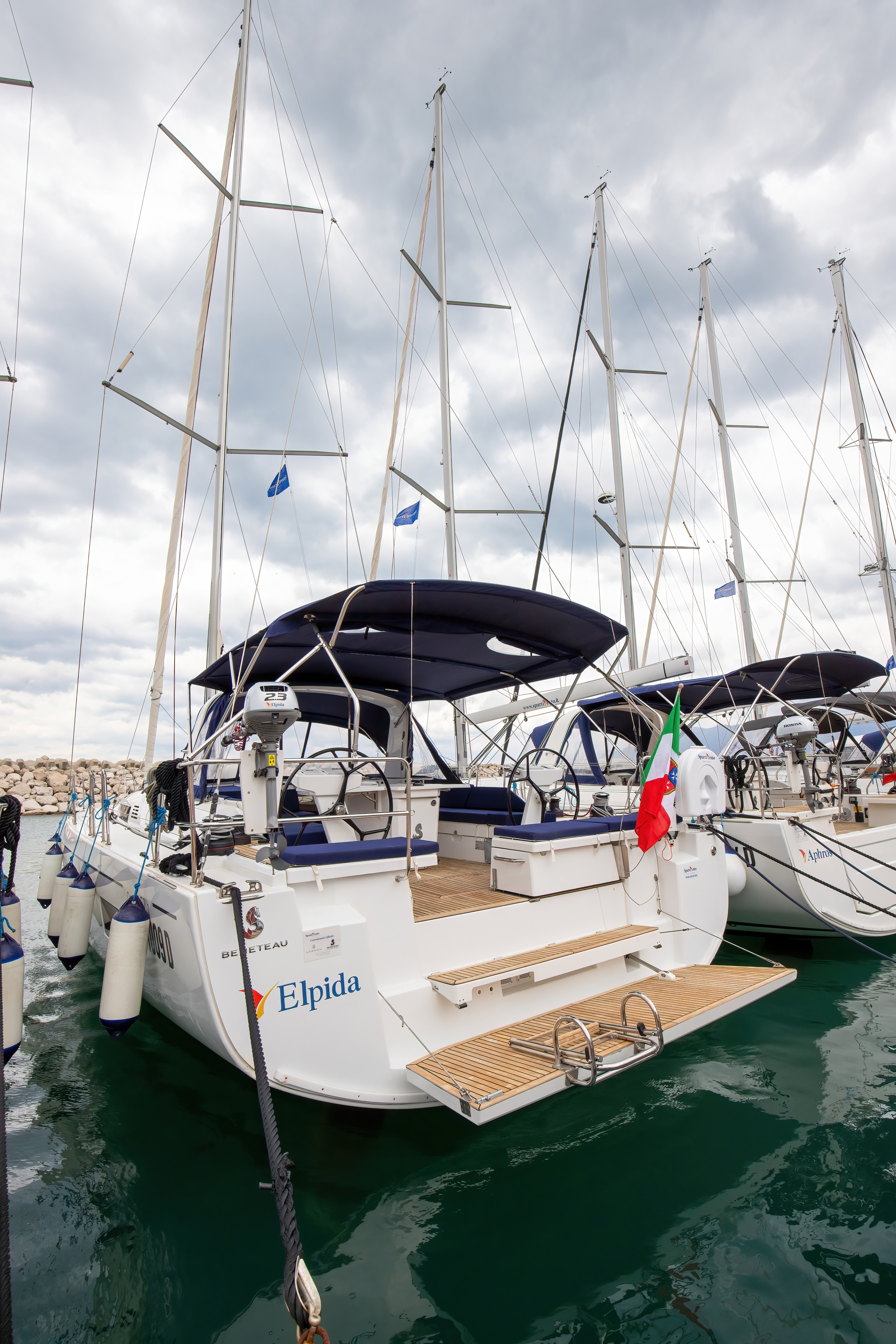 Oceanis 51.1 — photo 25