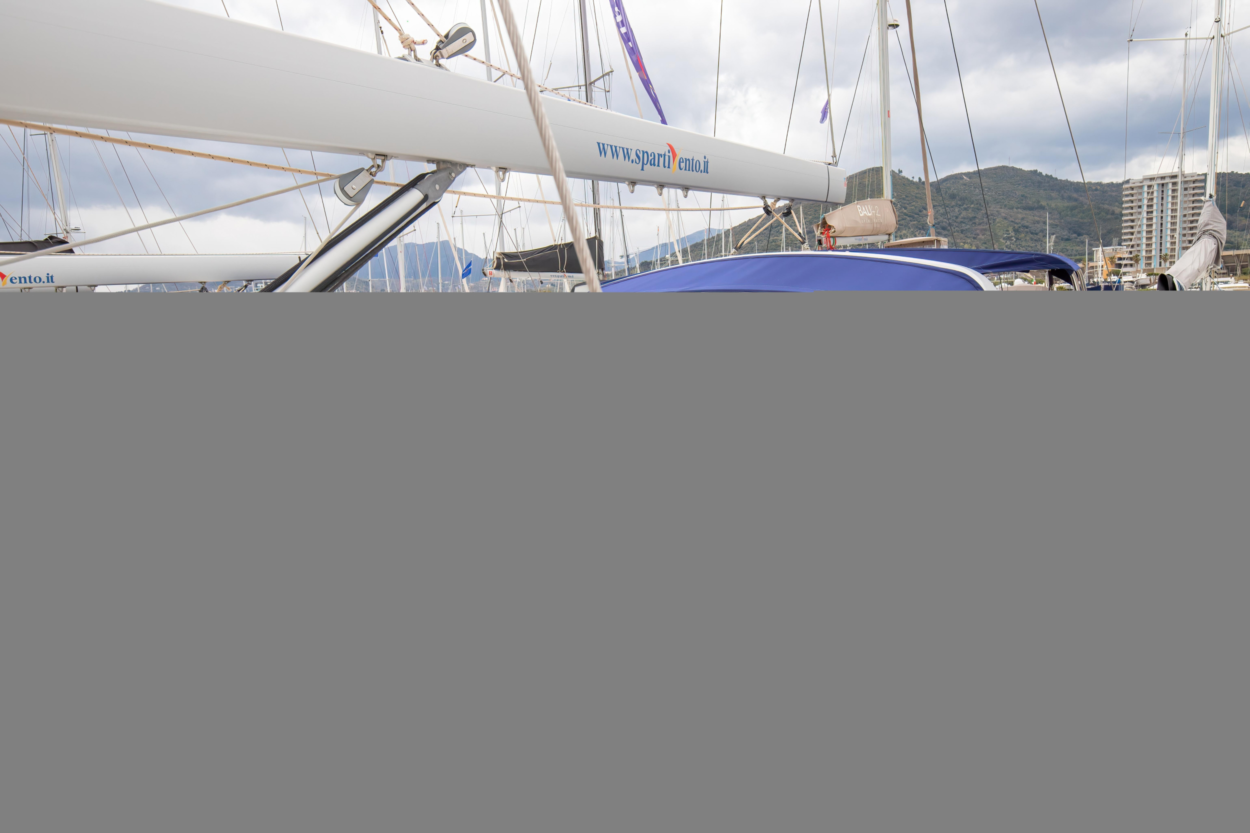 Oceanis 51.1 — photo 12