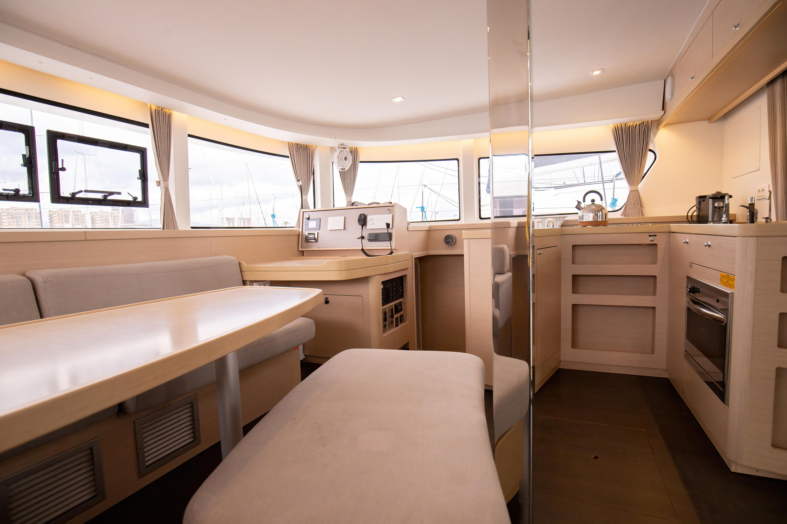 Lagoon 42 — photo 20