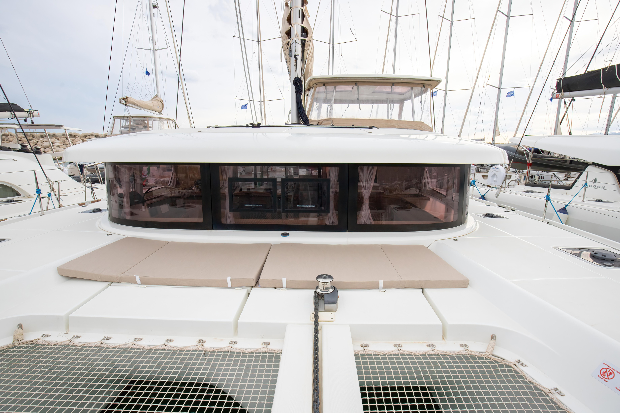 Lagoon 42 — photo 17
