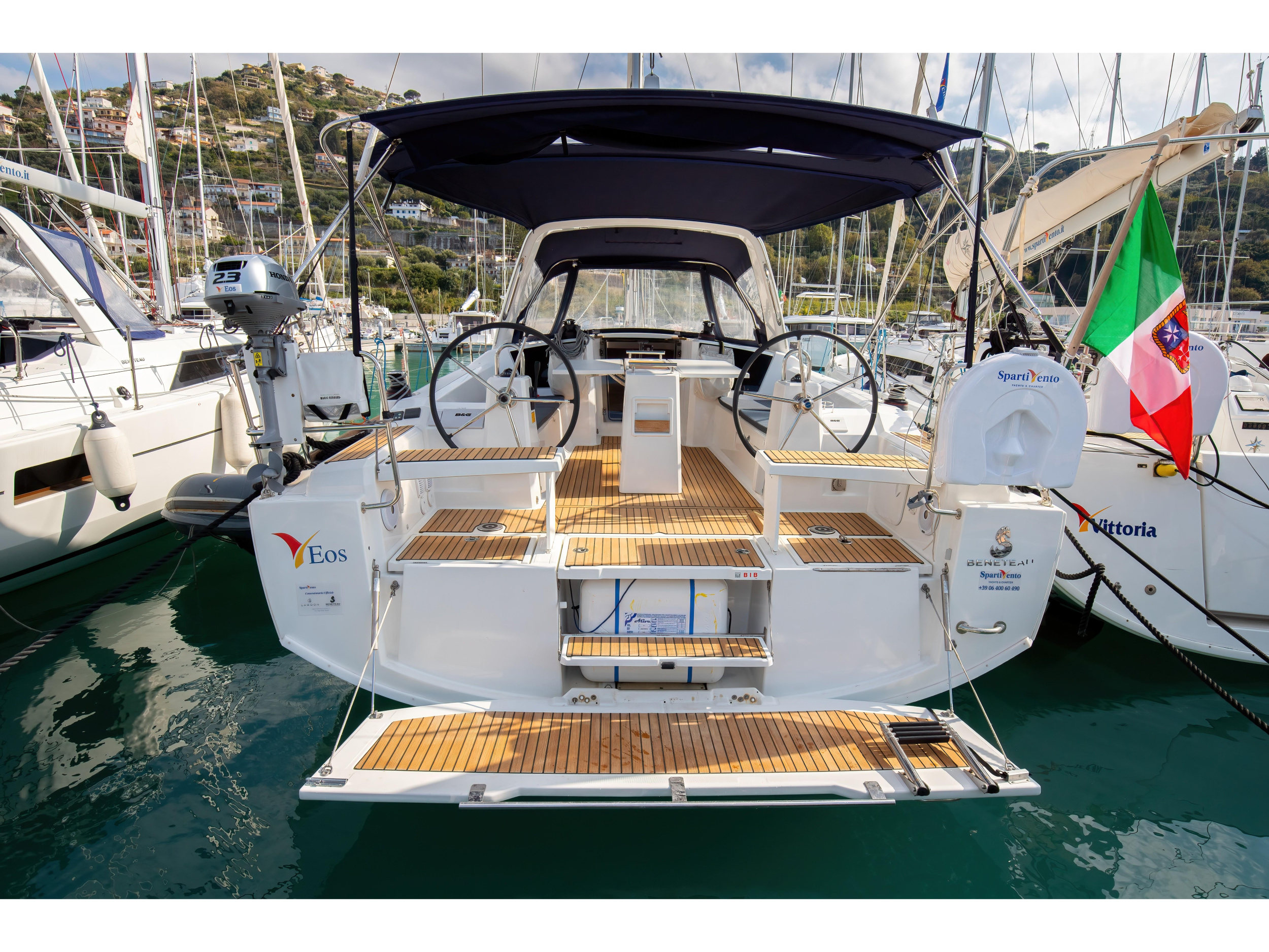 Oceanis 38.1 — photo 1
