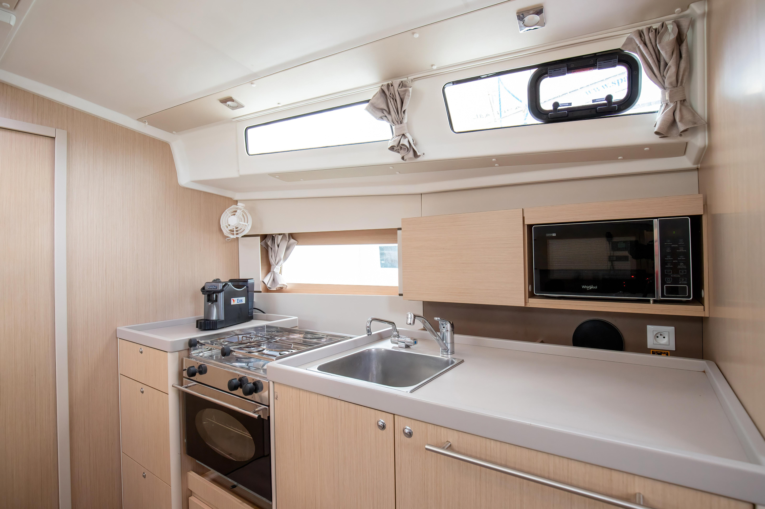 Oceanis 38.1 — photo 4