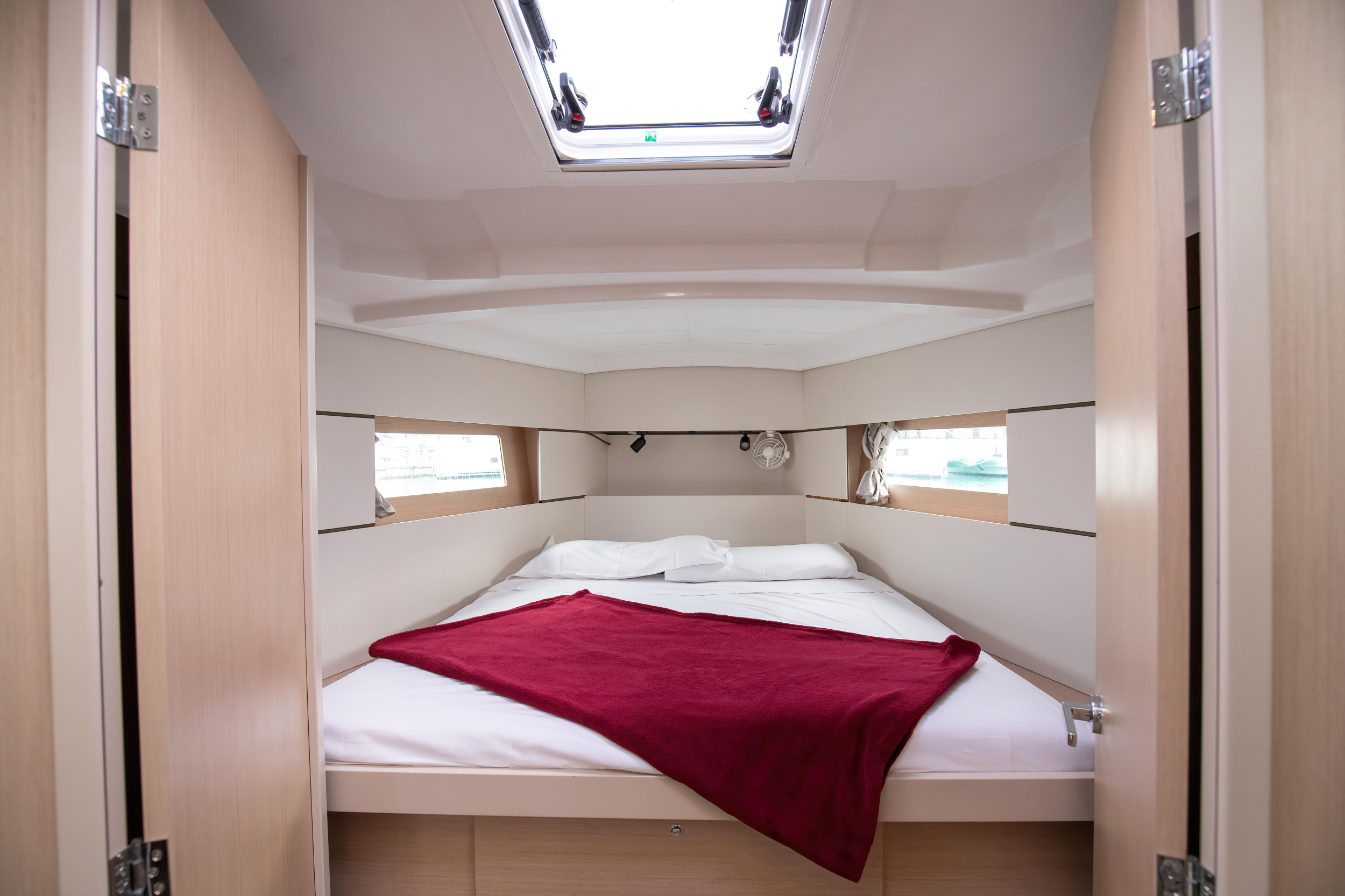 Oceanis 38.1 — photo 19