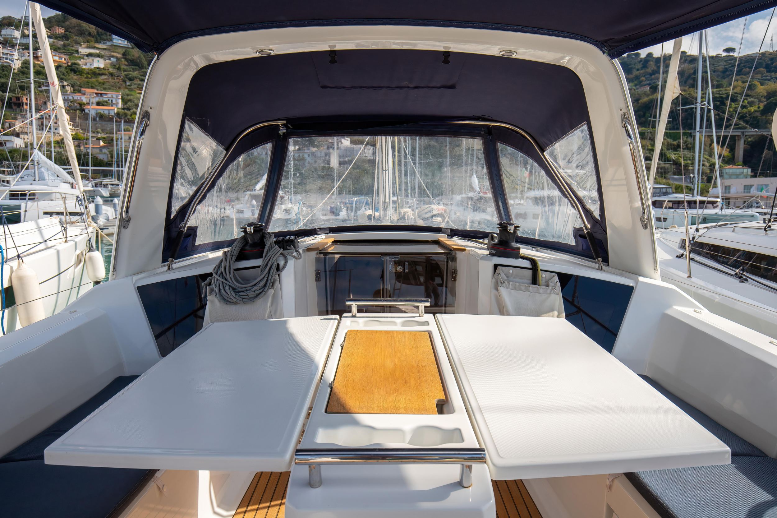 Oceanis 38.1 — photo 6