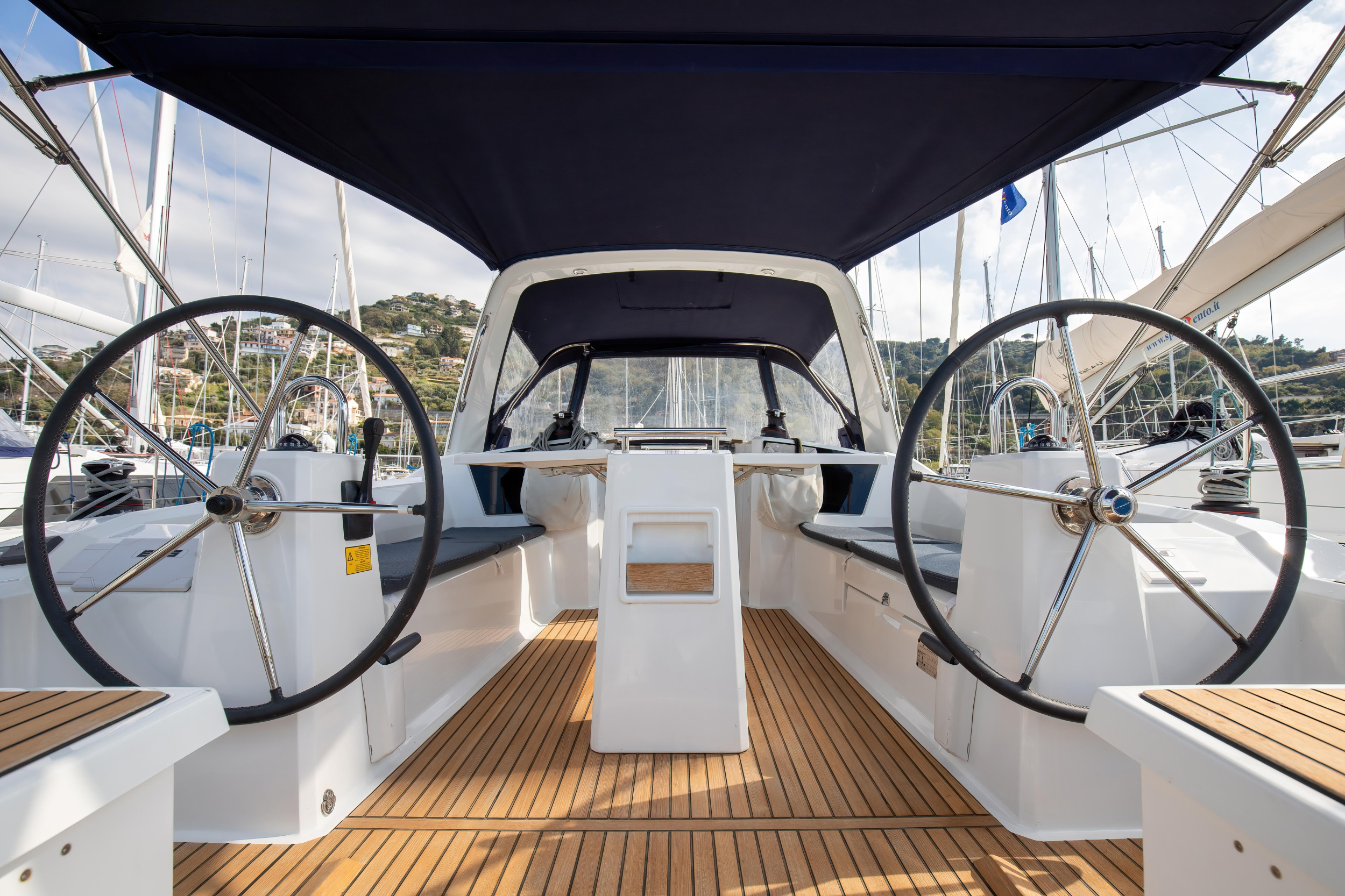 Oceanis 38.1 — photo 17